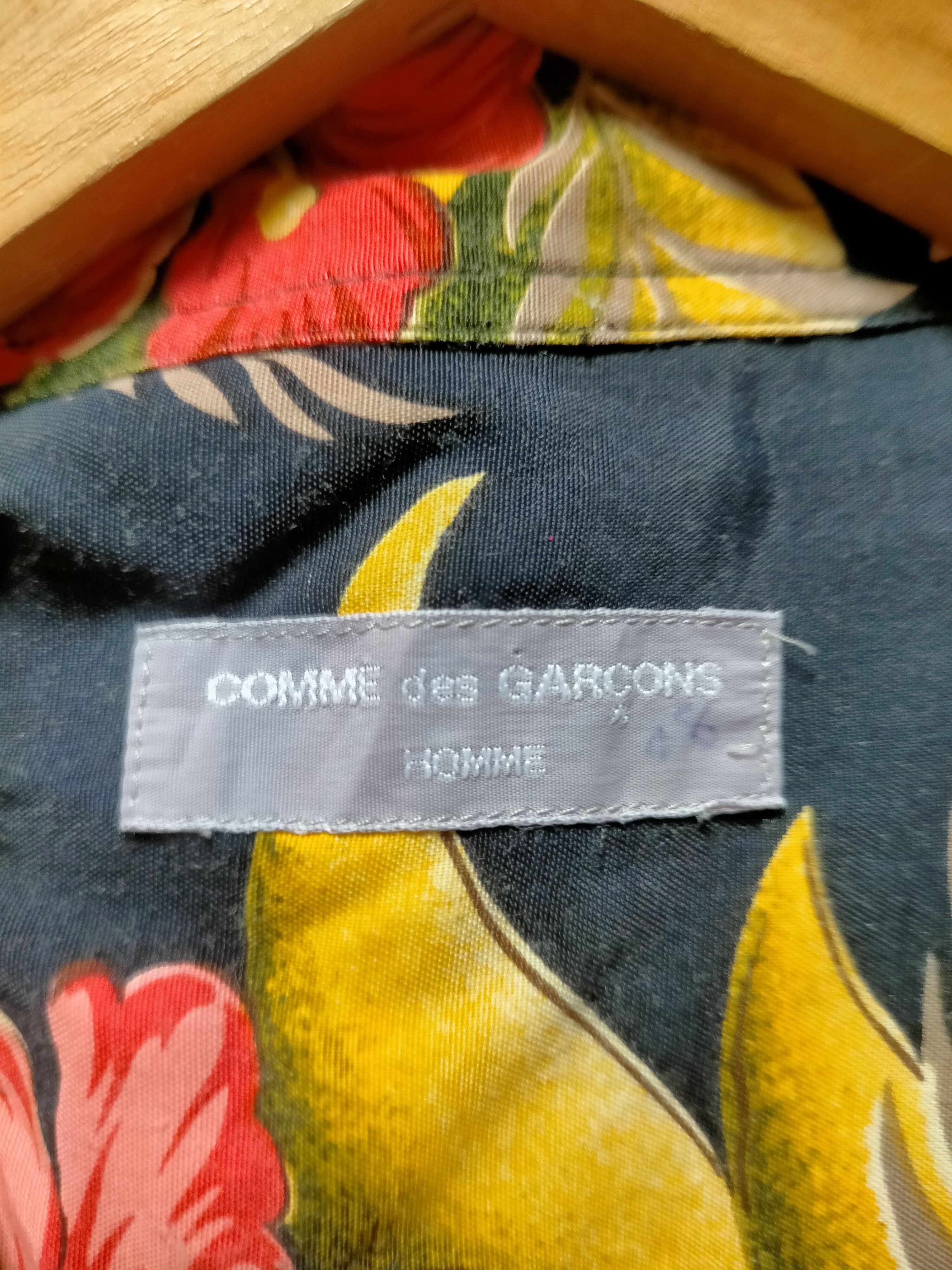 Comme des Garcons Comme des Garcons Hawaiian 100 Rayon Buton ups Size US L / EU 52-54 / 3 - 10 Thumbnail