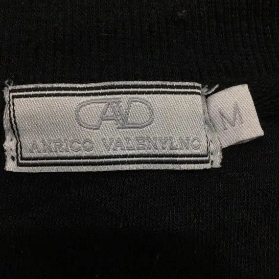 Vintage Vintage ANRICO VALENTINO Spell Out Pocket Black Sweatshirt Size US M / EU 48-50 / 2 - 7 Thumbnail