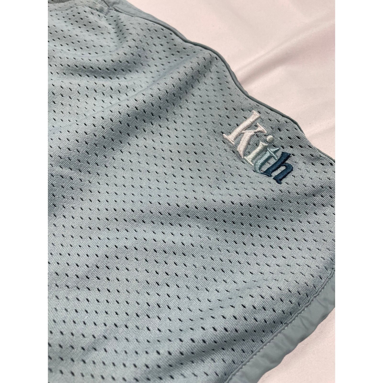 Kith Kith Mesh Shorts Baby Blue size:XXL Used Size US 40 / EU 56 - 2 Thumbnail