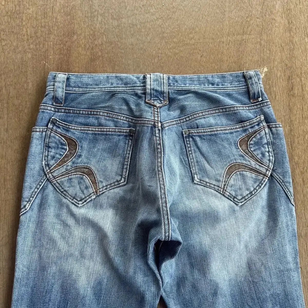 HIDEAWAYS GRAILS FLARE/BOOTCUT🔥HIDEAWAYS NICOLE JEAN DISTRESSED DENIM Size US 31 - 18 Thumbnail