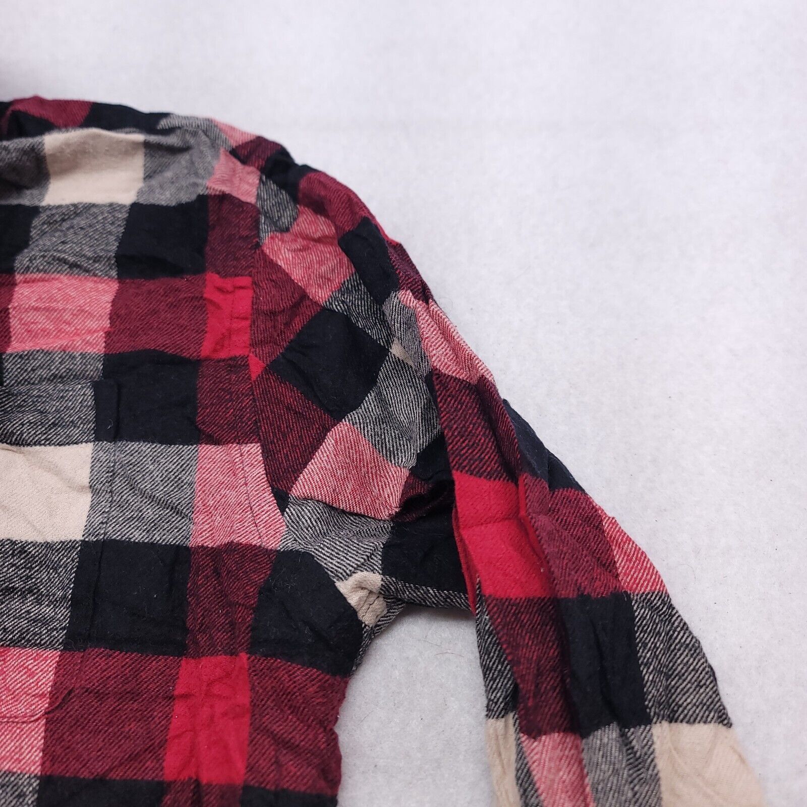 Croft & Barrow Croft & Barrow Gingham Flannel Shirt Mens Size S Red Black Size US S / EU 44-46 / 1 - 5 Thumbnail