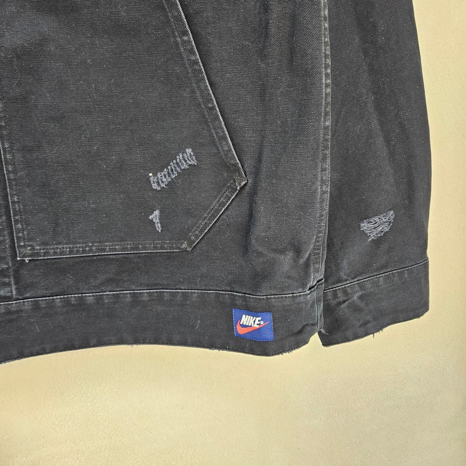 Jordan Brand NIKE X AIR JORDAN MEN'S XXL-TALL CHICAGO DISTRESSED JACKET Size US XXL / EU 58 / 5 - 3 Thumbnail