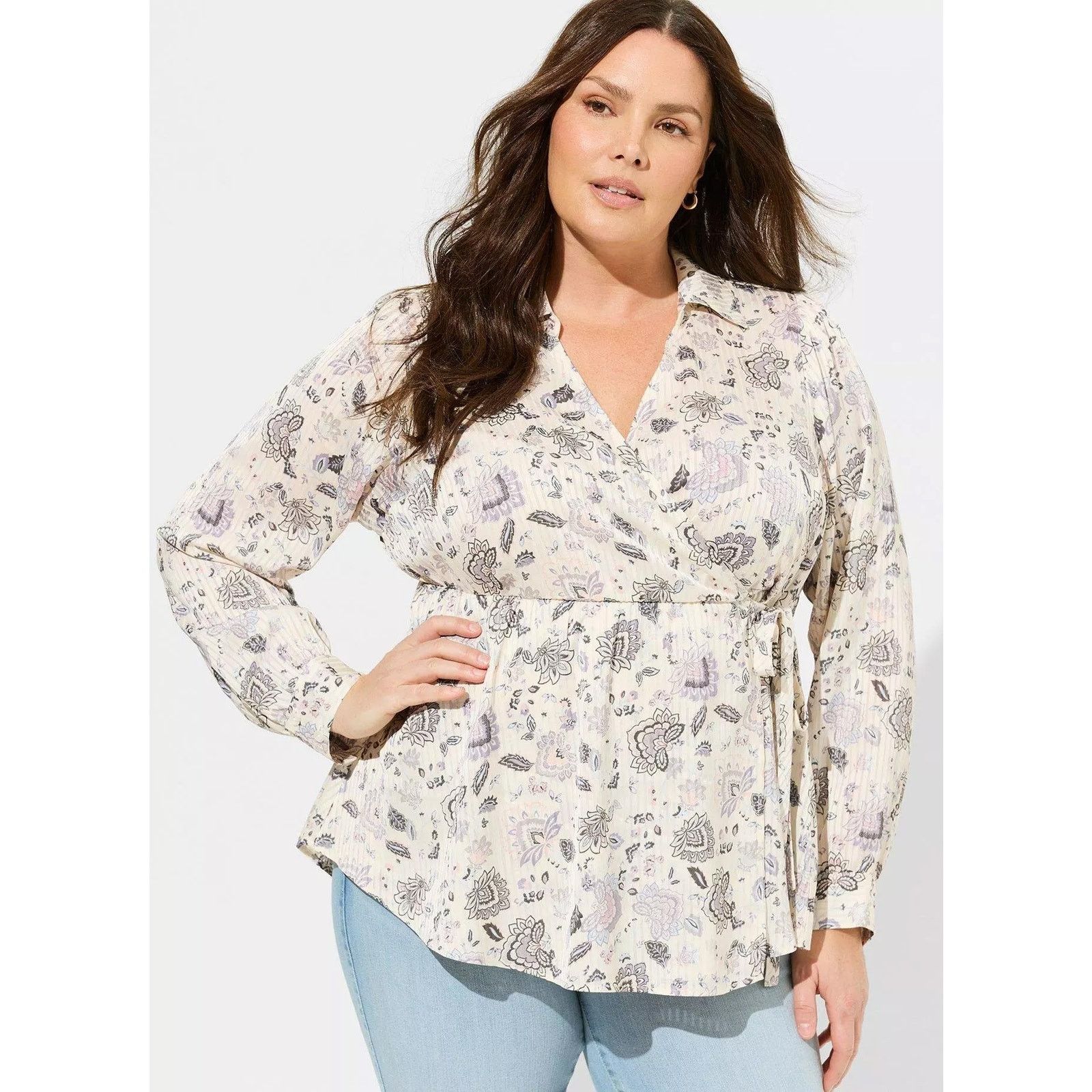 Corridor Torrid Blouse Women 2X Floral Stripe Satin Collared Surplice Size XXL / US 16-18 / IT 52-54 - 2 Thumbnail