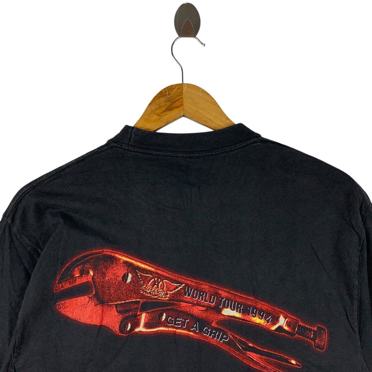 Band Tees Vintage AEROSMITH world tour 1994 Get a grip band tees Size US M / EU 48-50 / 2 - 9 Thumbnail