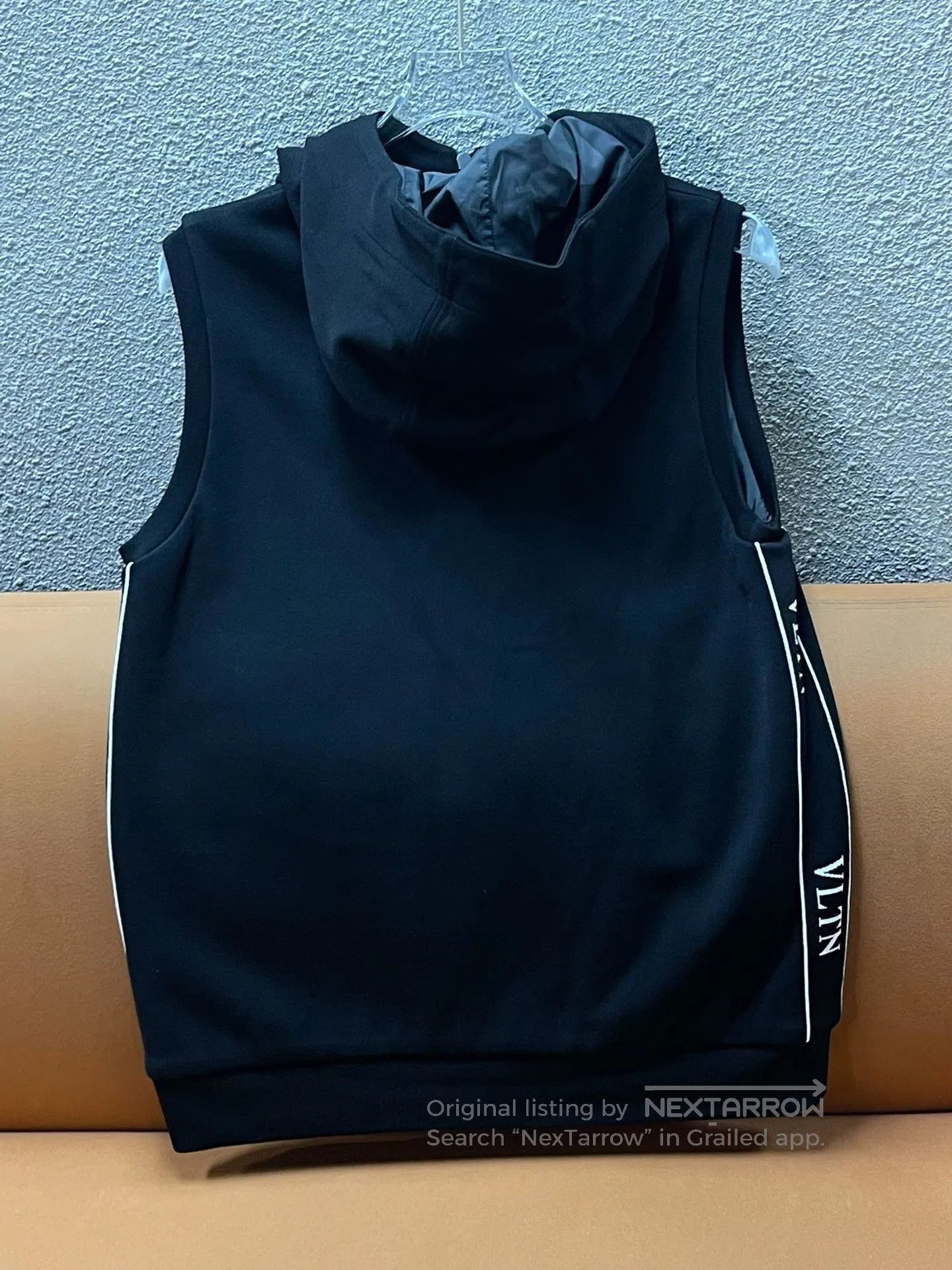 Valentino Valentino Black Hooded Down Vest. Size US M / EU 48-50 / 2 - 2 Thumbnail