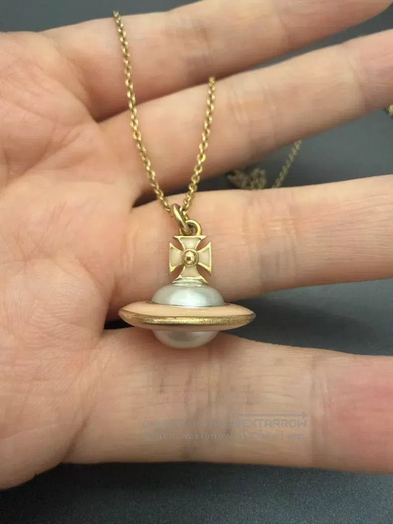 Vivienne Westwood Vivienne Westwood Saturn Necklace Size ONE SIZE - 2 Thumbnail