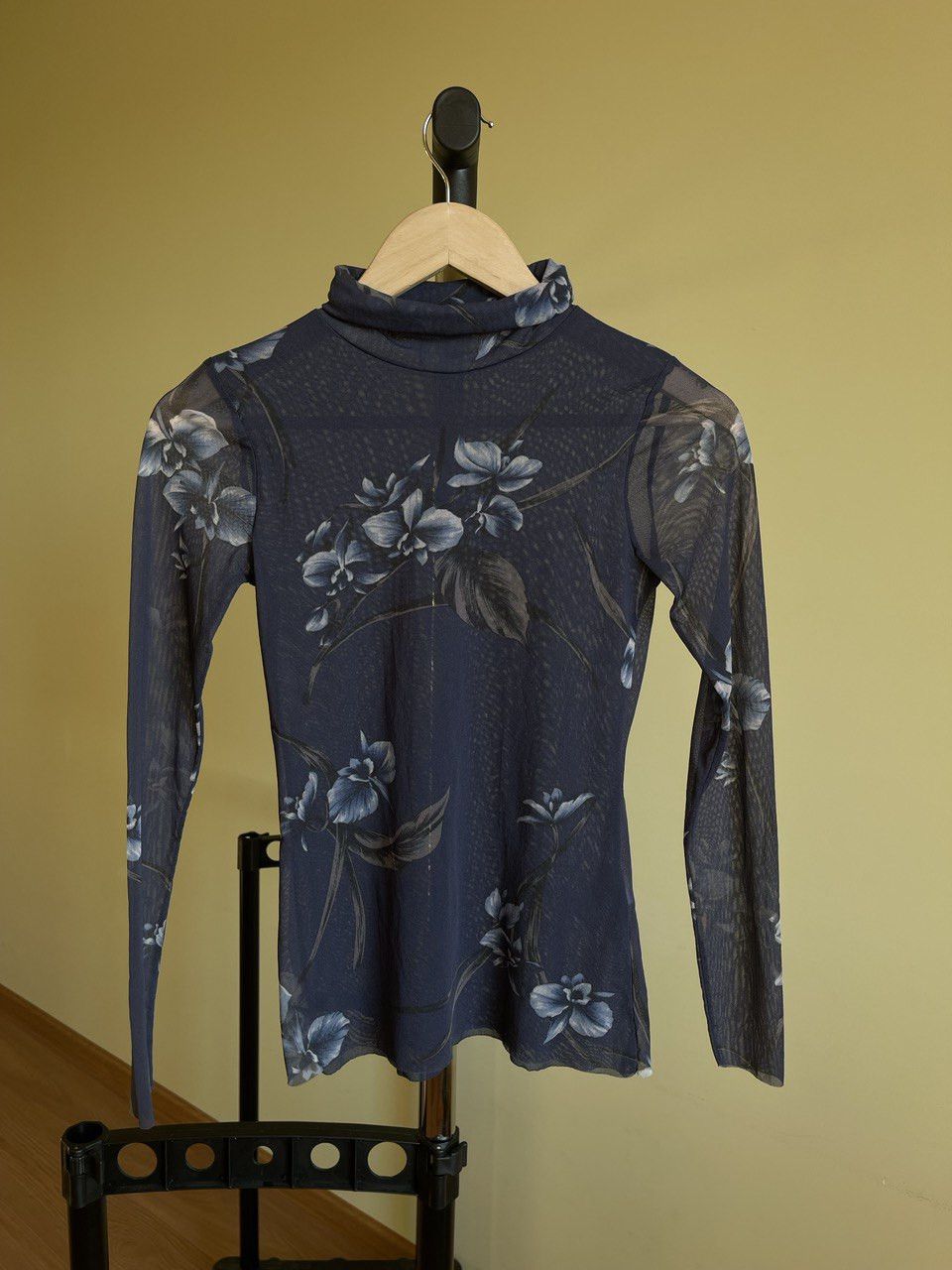 Ganni Ganni Etsu Mesh Floral Print Long Sleeve Rollneck Top Size XS / US 0-2 / IT 36-38 - 1 Thumbnail