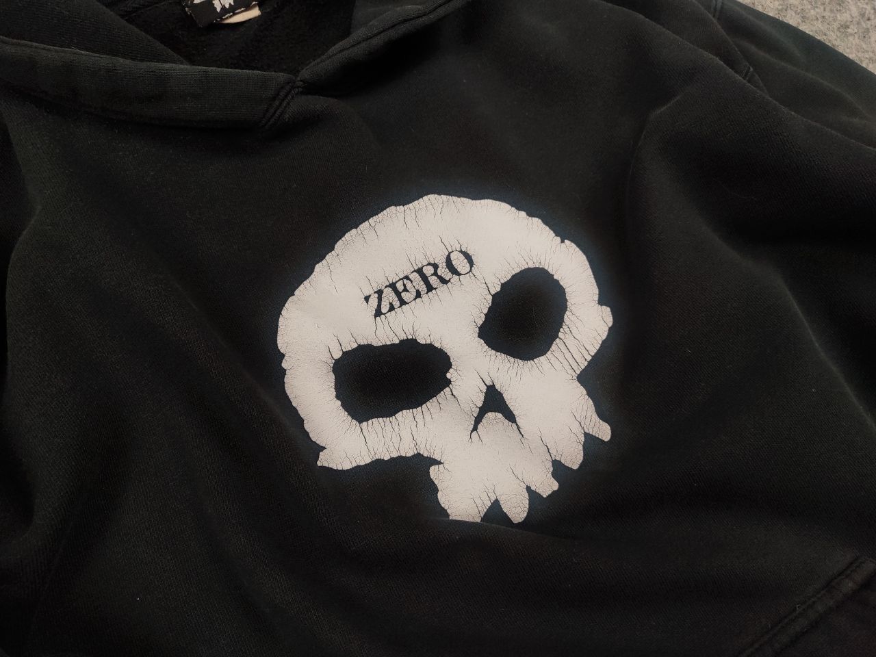 Japanese Brand Vintage 90's Zero Logo skateboards Distressed Faded Hoodie Size US XS / EU 42 / 0 - 8 Thumbnail