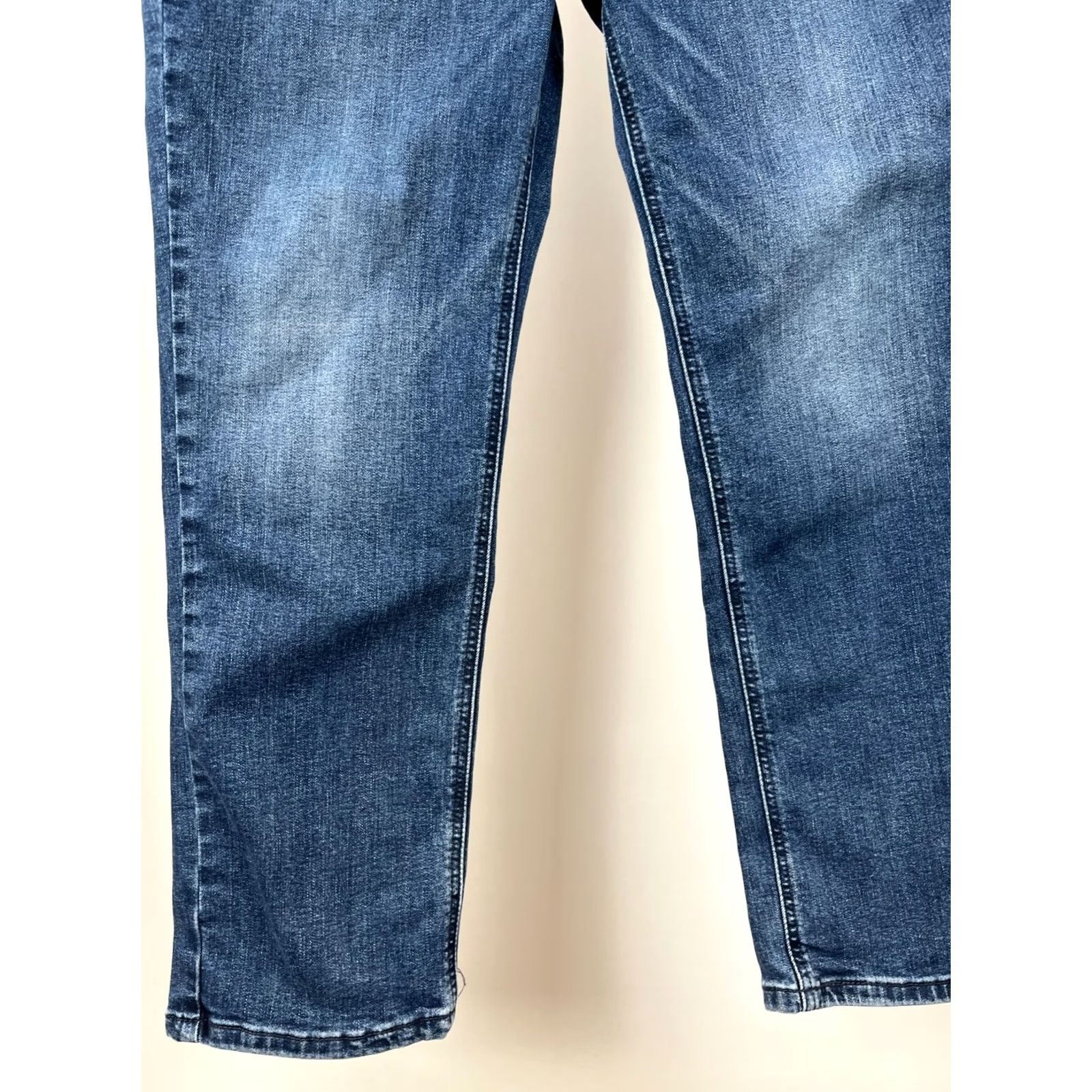 Levi's Levi's Jeans Mens 33x30 Athletic Fit 541 Blue Denim Straight Leg Regular Size 33 Mens Jeans Blue Cotton 5-Pocket Size US 33 - 4 Thumbnail