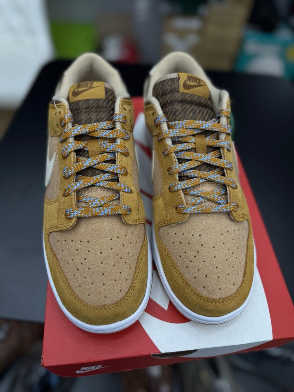 Nike Nike Dunk Low 'Teddy Bear' DZ5350-288 10 Brand New Size US 10 / EU 43 - 6 Thumbnail