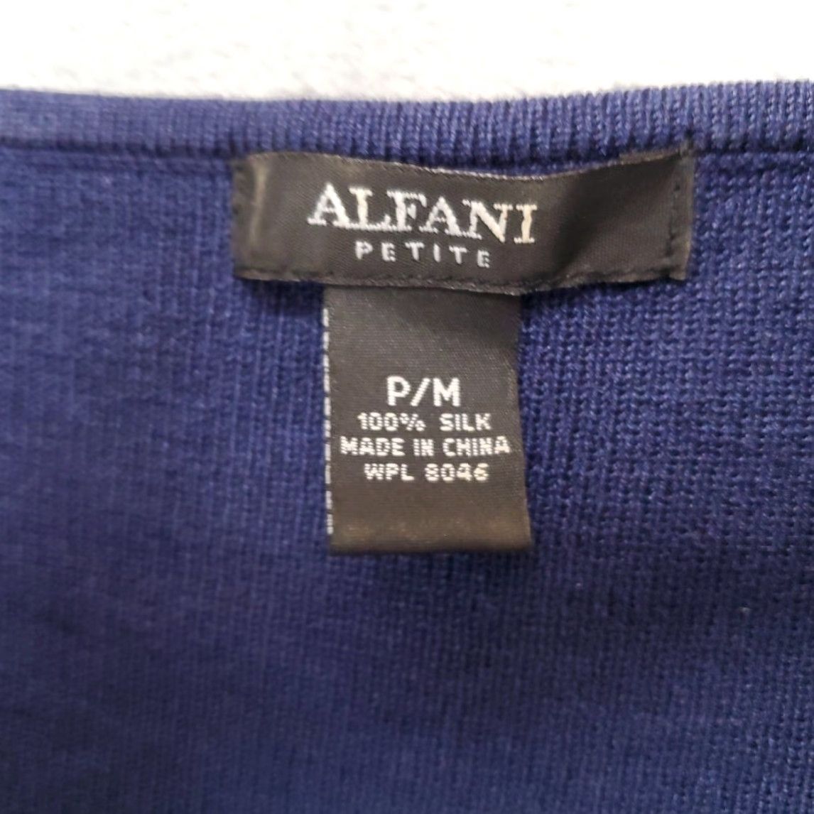 Alfani Alfani Sweater Women Petite Medium Blue Silk Knit Short Sleeve V-Neck Pullover Classic Solid Womens Size M / US 6-8 / IT 42-44 - 3 Thumbnail