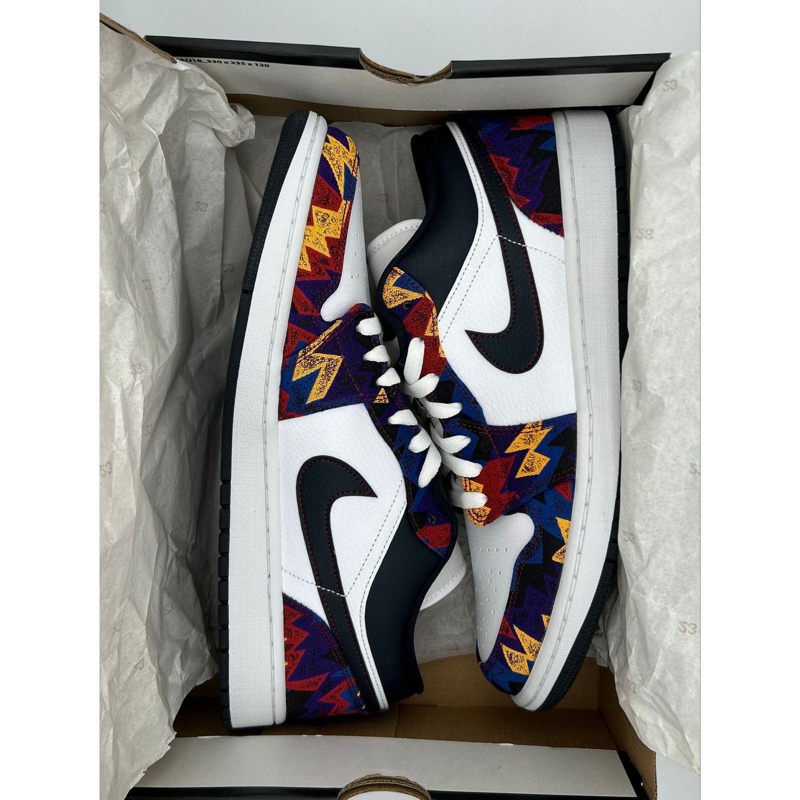 Nike Nike Air Jordan 1 Low SE Nothing But Net Size 12 CZ8659-100 Size US 12 / EU 45 - 3 Thumbnail