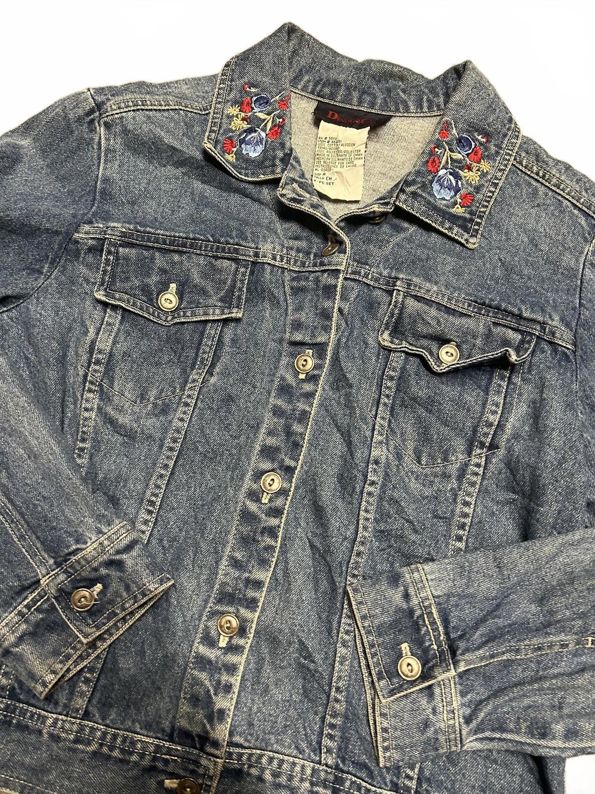Denim & Co. Chic Denim Jacket with Floral Embroidery Size US S / EU 44-46 / 1 - 5 Thumbnail