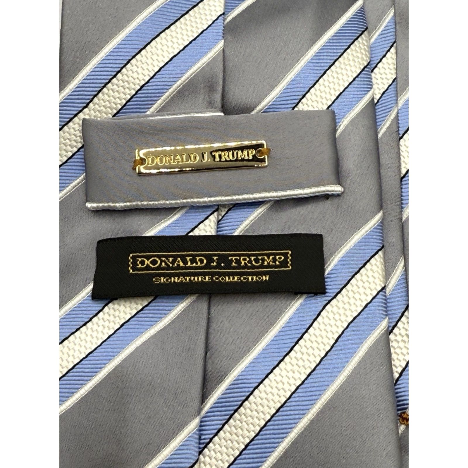 Vintage President Donald J Trump Signature Collection Tie Men Blue Gray White Stripes Size ONE SIZE - 4 Thumbnail