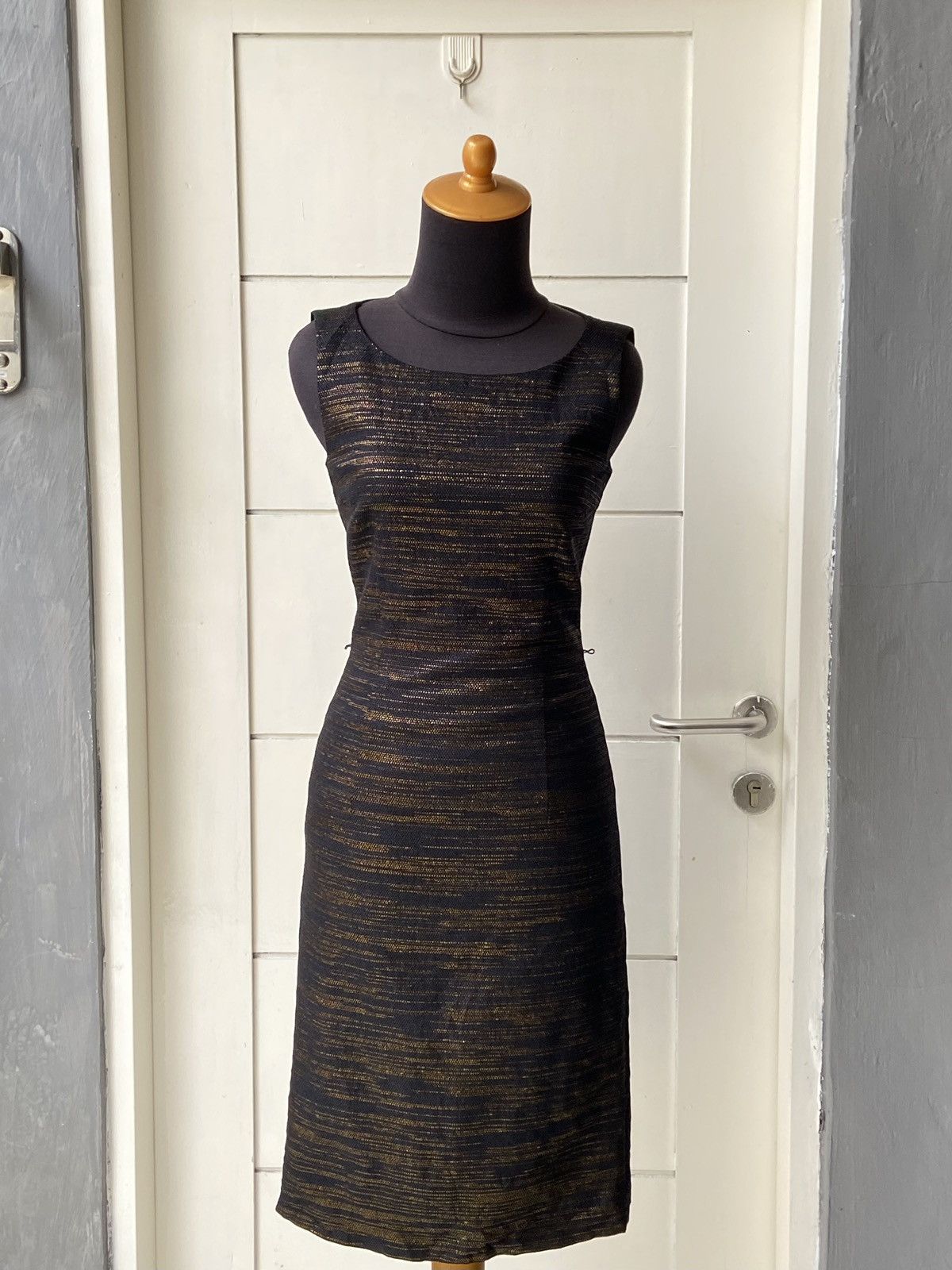 Hugo × Hugo Boss HUGO BOSS Black Midi Dress Size XXS / US 00 / IT 34 - 1 Thumbnail