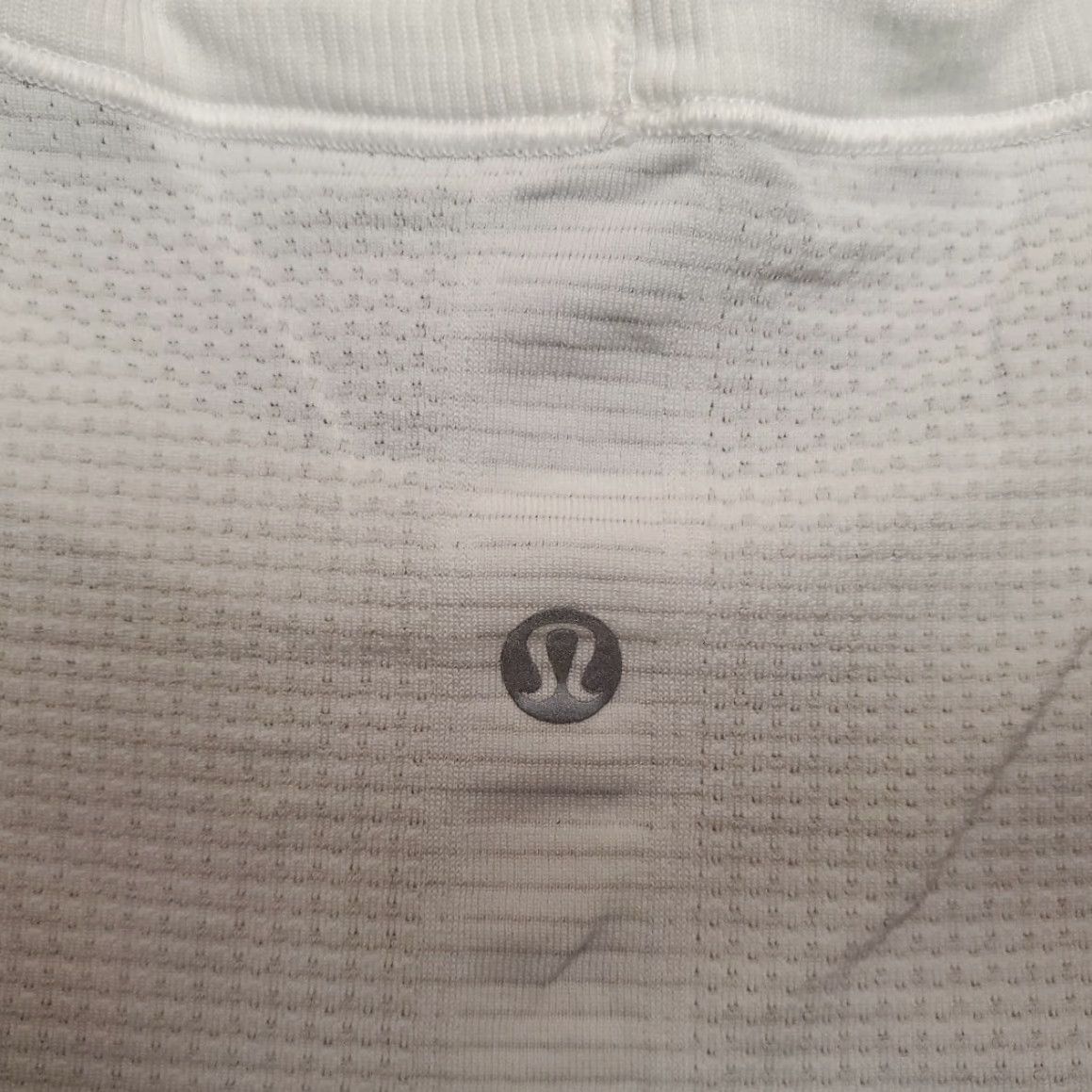 Lululemon VINTAGE Lululemon Shirt Womens Small White Striped Ribbed Trim Performance 4 way Stretch Size S / US 4 / IT 40 - 6 Thumbnail