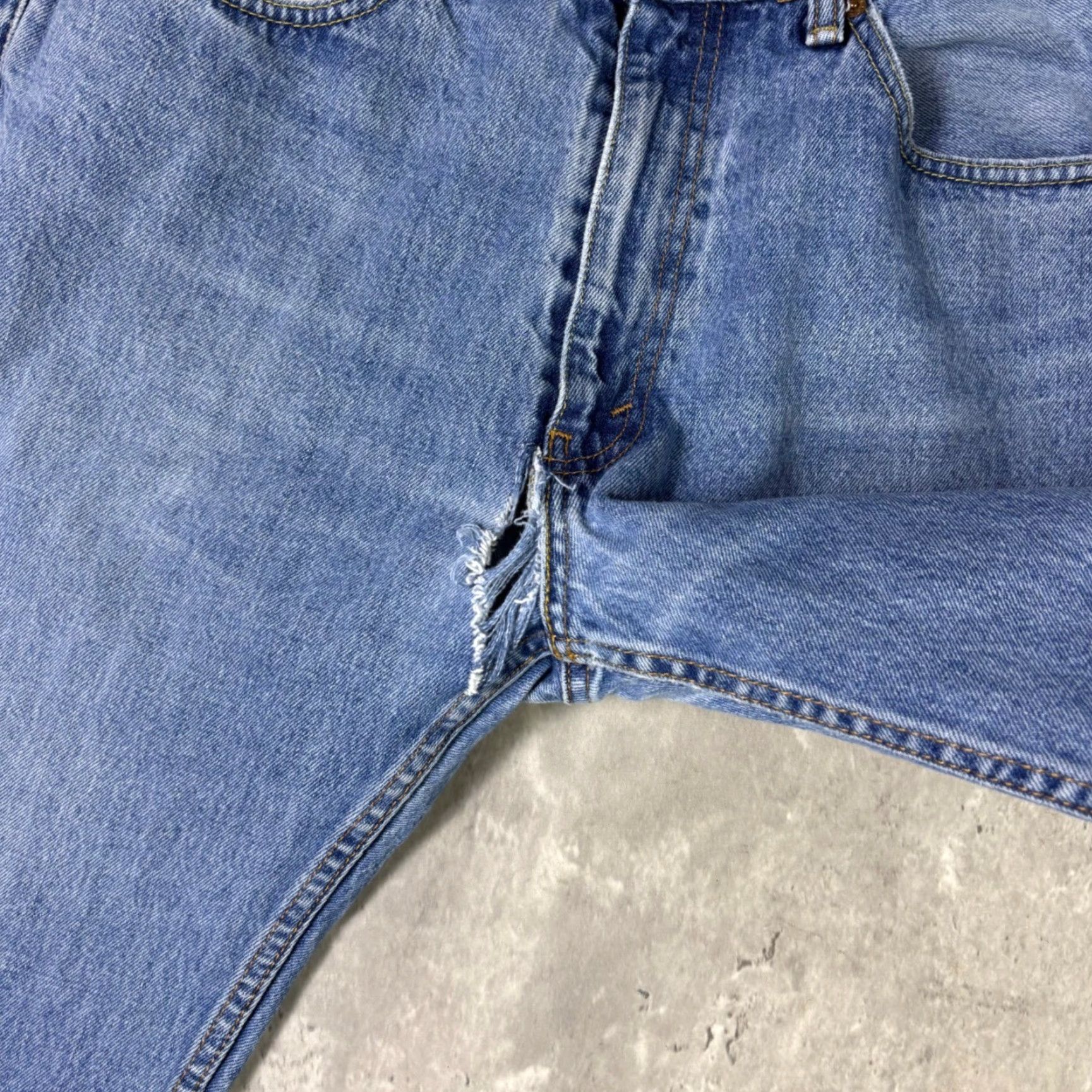 Denime VINTAGE Levi Strauss 505 Jeans Mens 34x28 Light Wash Denim Pants Straight Leg 5-Pocket Signature by Levi Strauss & Co. Mens Size US 34 / EU 50 - 8 Thumbnail