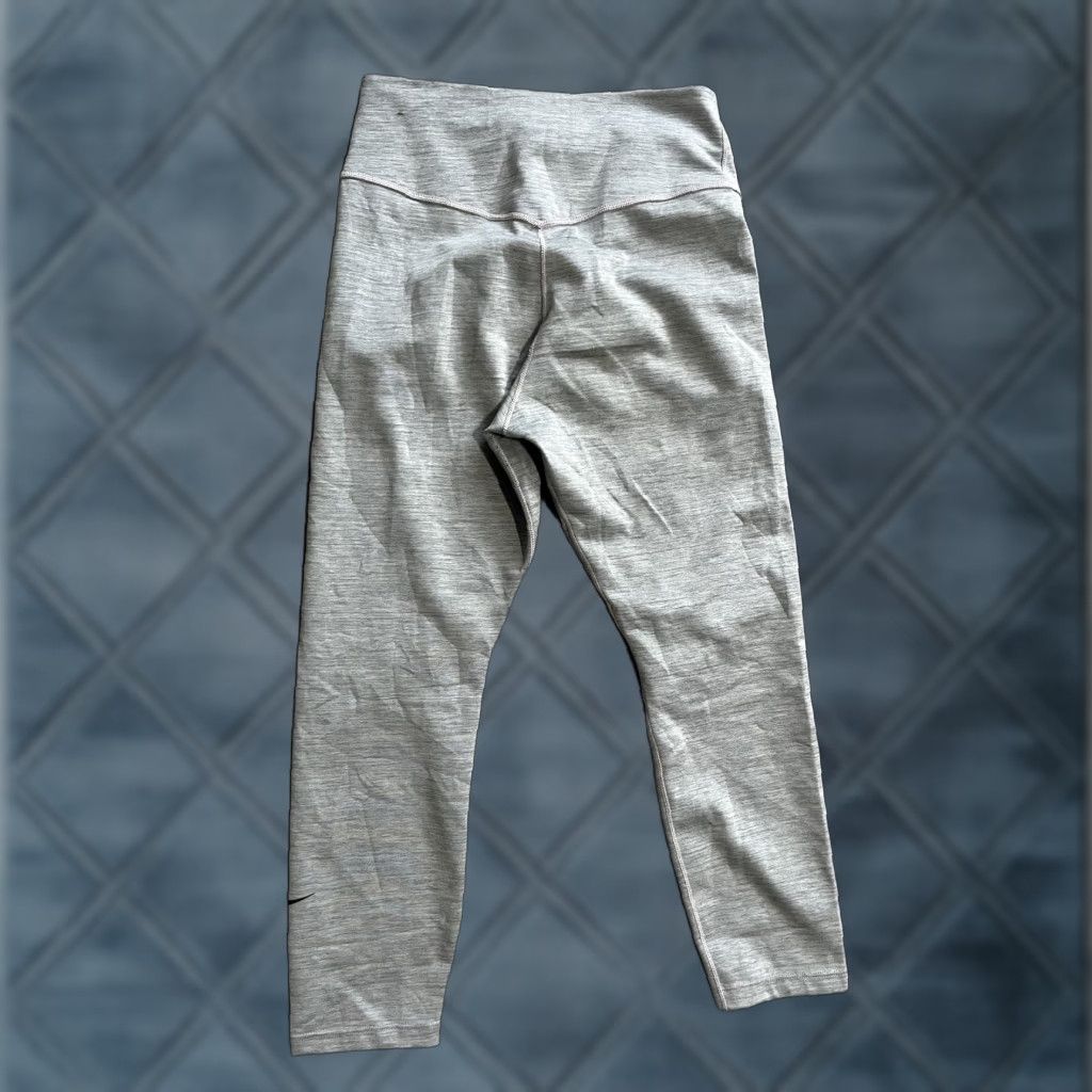 Nike Nike Women's Medium Gray All In Crop Tight Leggings Yoga Activewear BV0001 Size 32" / US 10 / IT 46 - 1 Thumbnail
