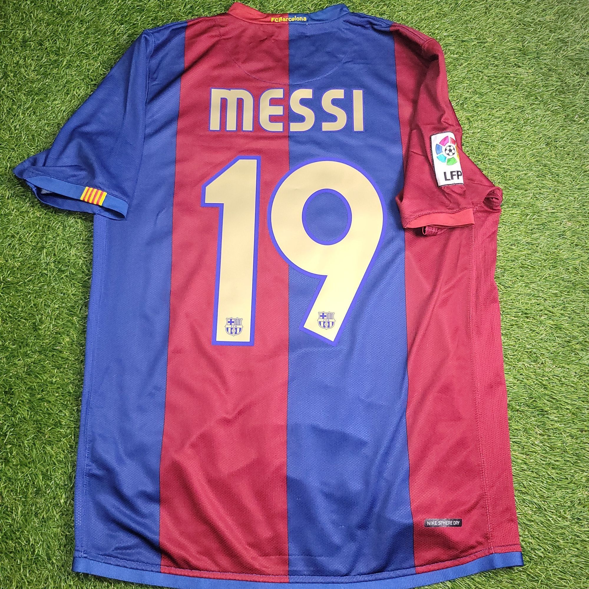 Nike Messi Barcelona 2006 2007 Home Soccer Jersey Shirt M Size US M / EU 48-50 / 2 - 1 Thumbnail
