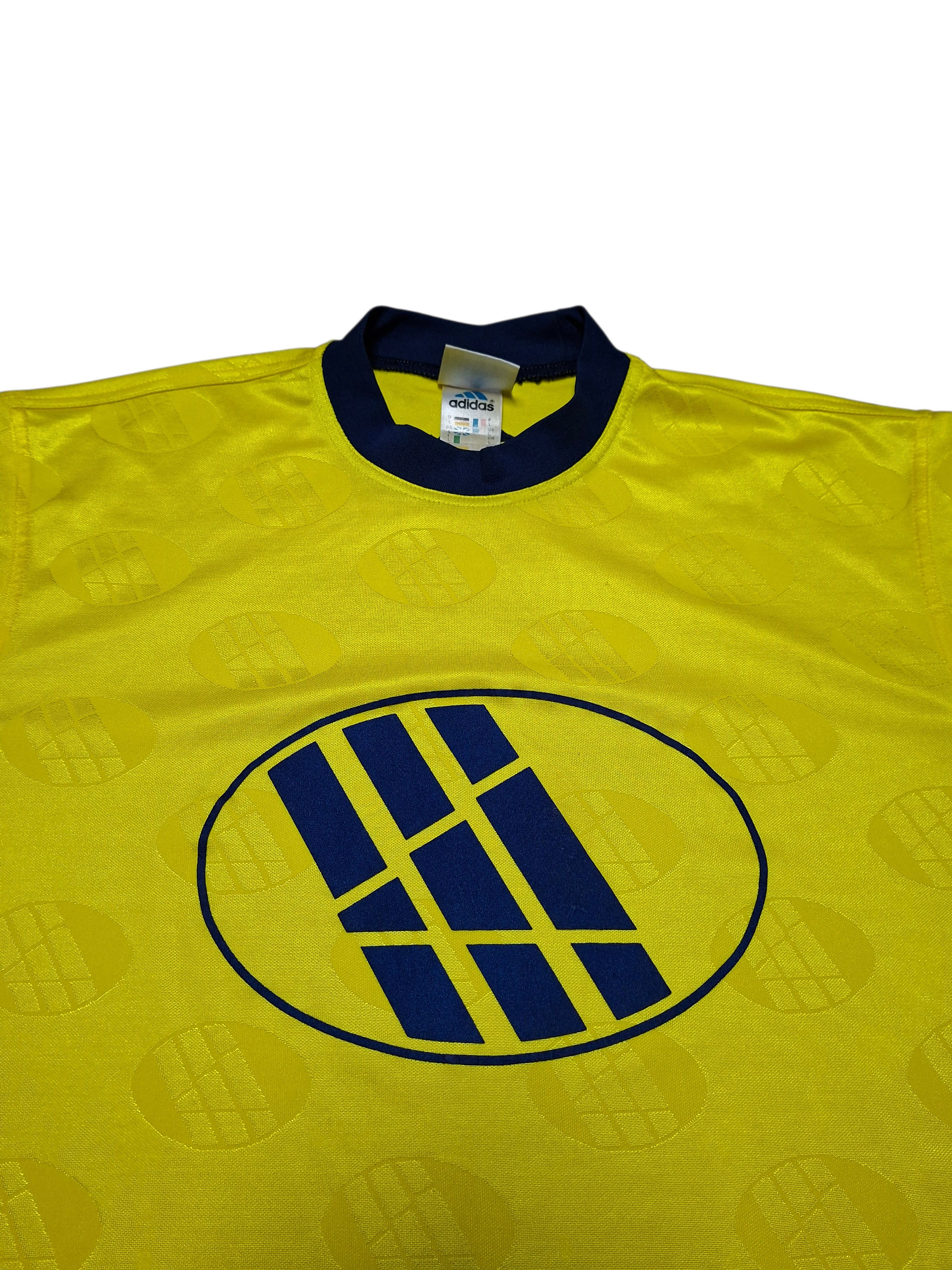 Adidas ADIDAS VINTAGE 90S BIG LOGO SOCCER JERSEY TEE Size US XL / EU 56 / 4 - 2 Thumbnail