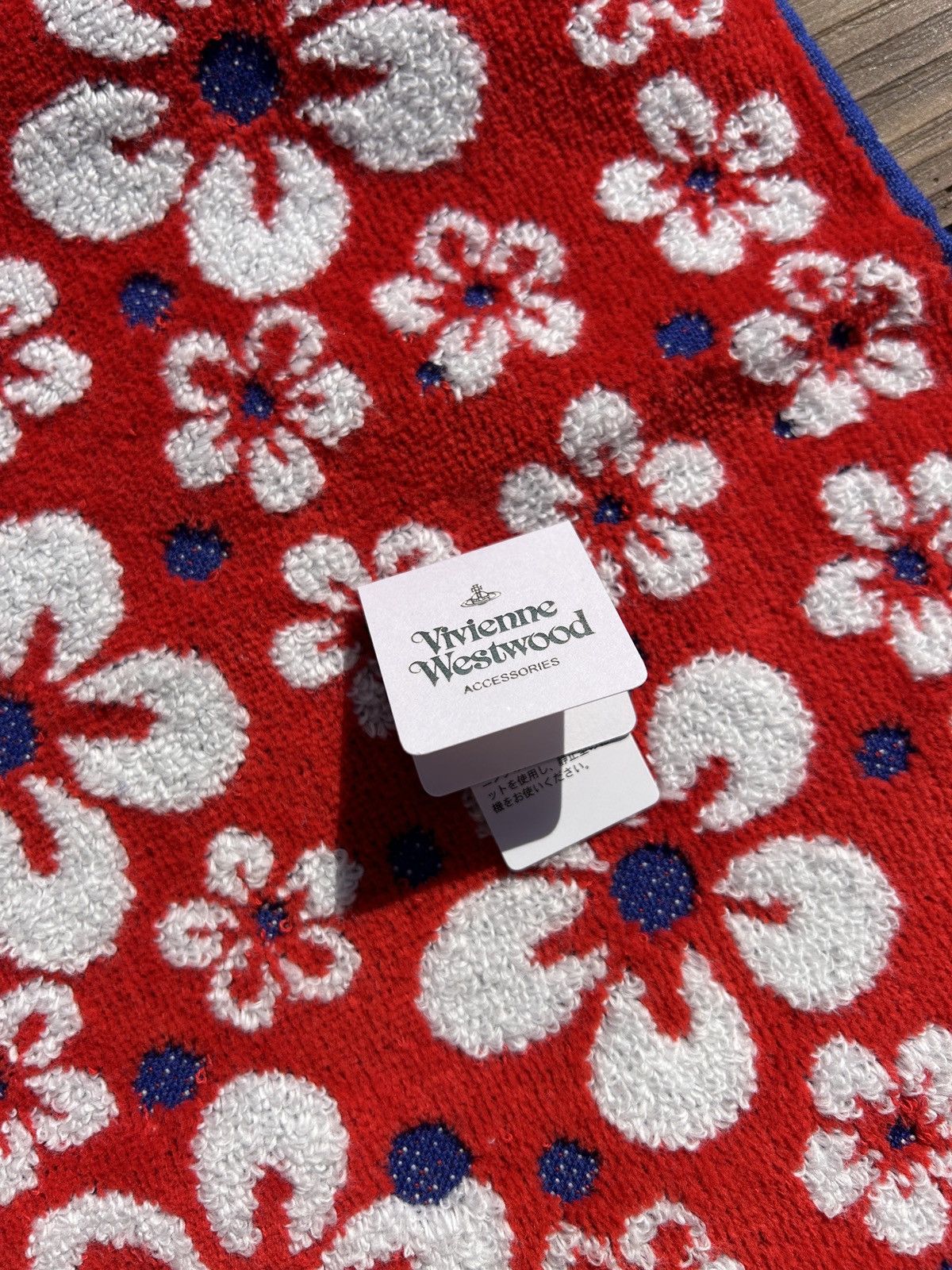 Vivienne Westwood BNWT Vivienne Westwood Floral Mini Hand Towel Handkerchief Size ONE SIZE - 3 Thumbnail