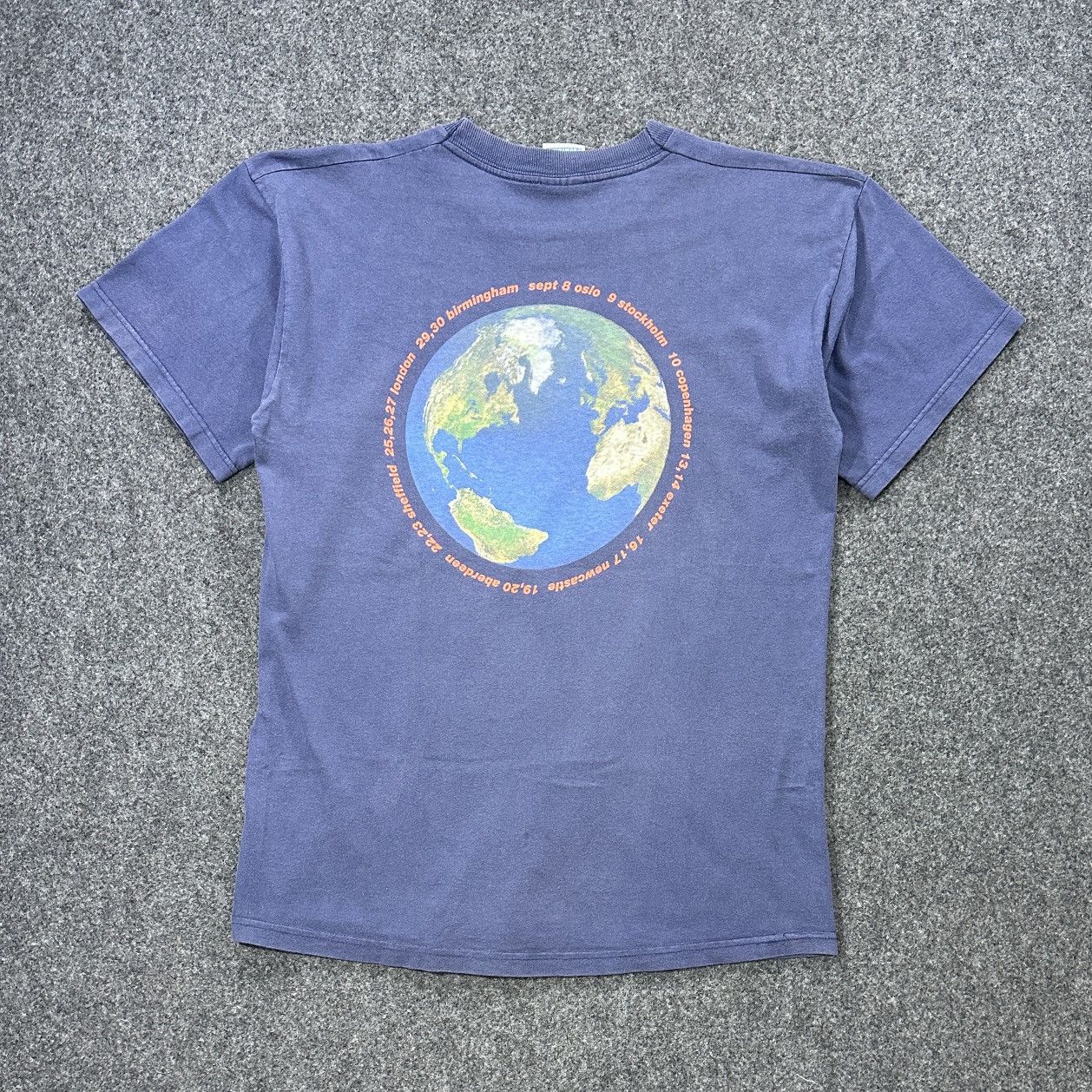 Other 90s Oasis Be Here Now Vintage Size US L / EU 52-54 / 3 - 3 Thumbnail
