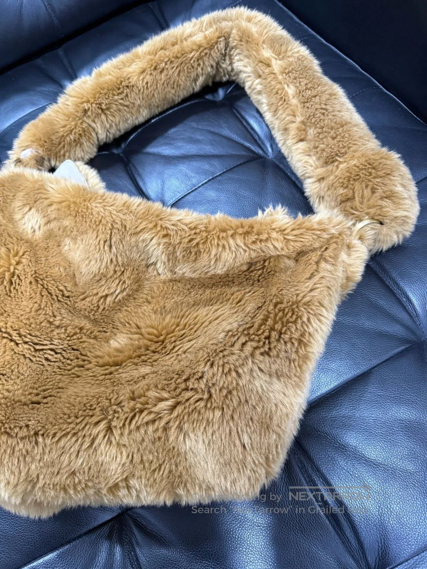 Dries Van Noten Dries van Noten Large Plush Unisex Bag. Size ONE SIZE - 3 Thumbnail