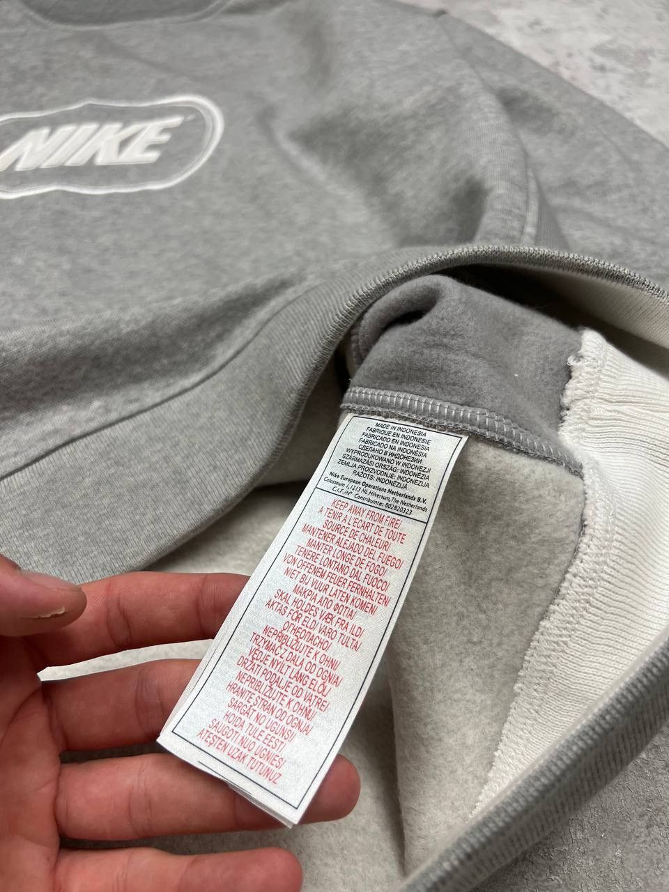 Nike Vintage Nike Sweatshirt Spellout Logo Y2K Size US L / EU 52-54 / 3 - 14 Thumbnail
