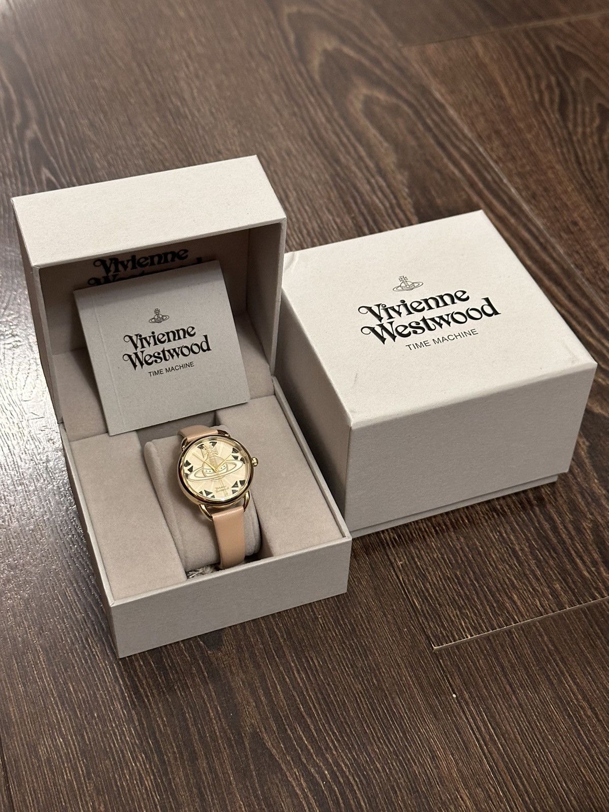 Vivienne Westwood 🌸Vivienne Westwood Big-ORB Pink-Gold Y2k Watch Size ONE SIZE - 8 Thumbnail