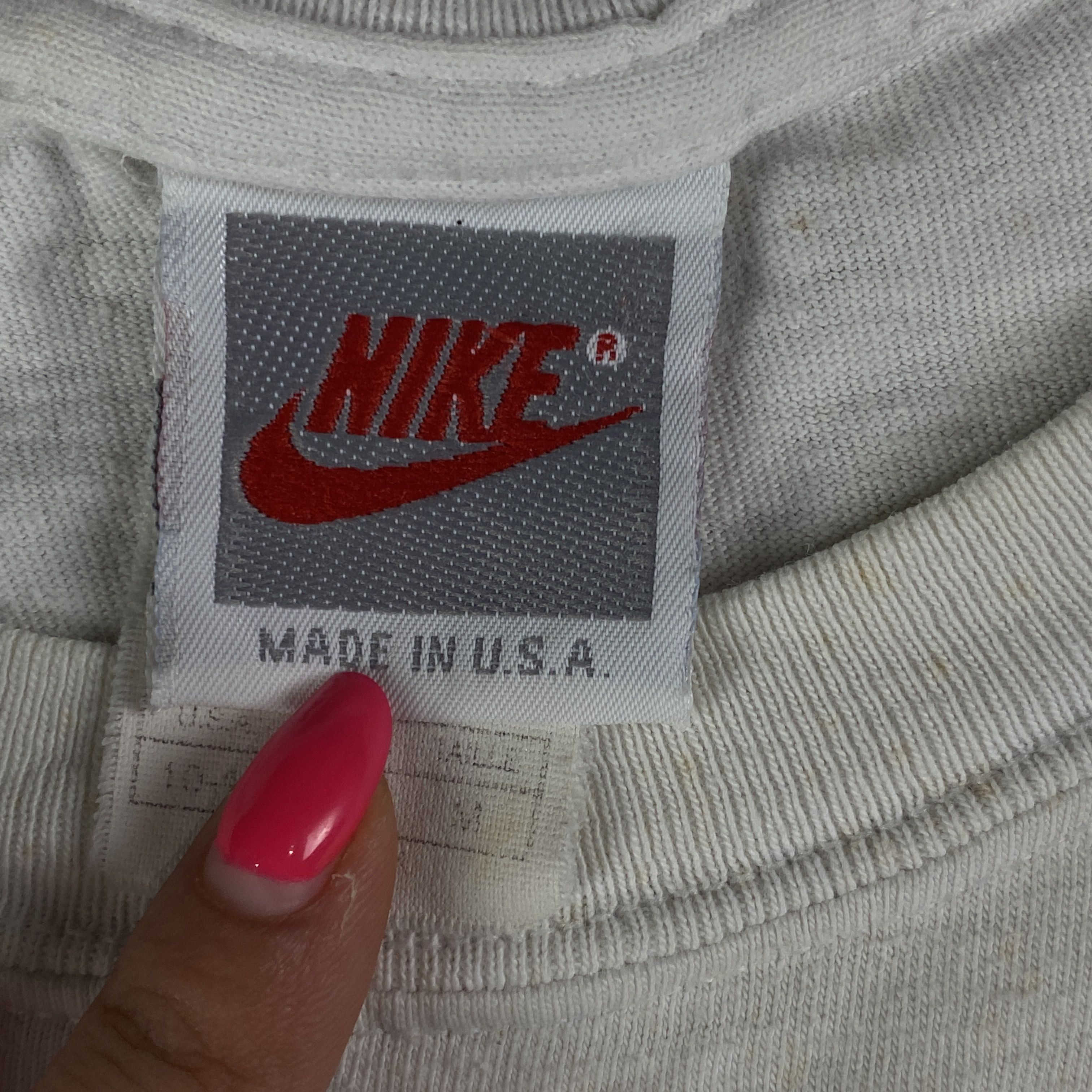 Nike × Vintage Unisex Vintage T-Shirt Nike Size M Cotton Size US M / EU 48-50 / 2 - 7 Thumbnail