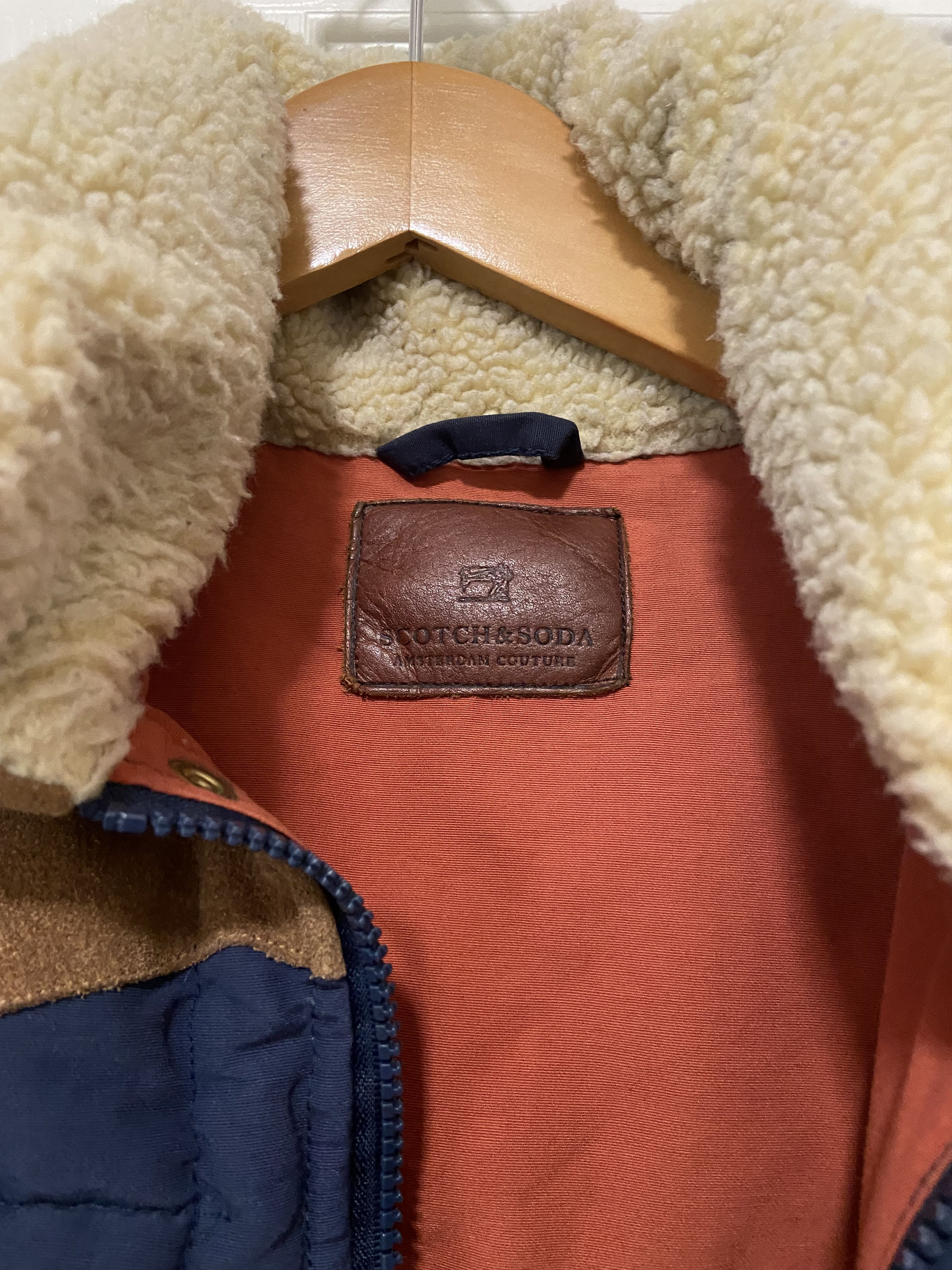 Scotch & Soda Scotch & Soda Gilet Dark Down Leather Down Puffer With Knit Size US S / EU 44-46 / 1 - 3 Thumbnail