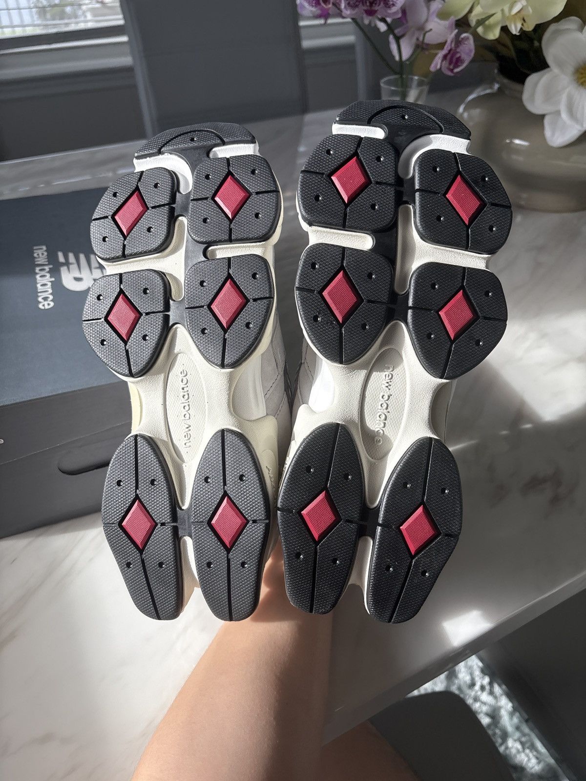 New Balance New Balance 9060 Rain Cloud Size US 8 / EU 41 - 6 Thumbnail