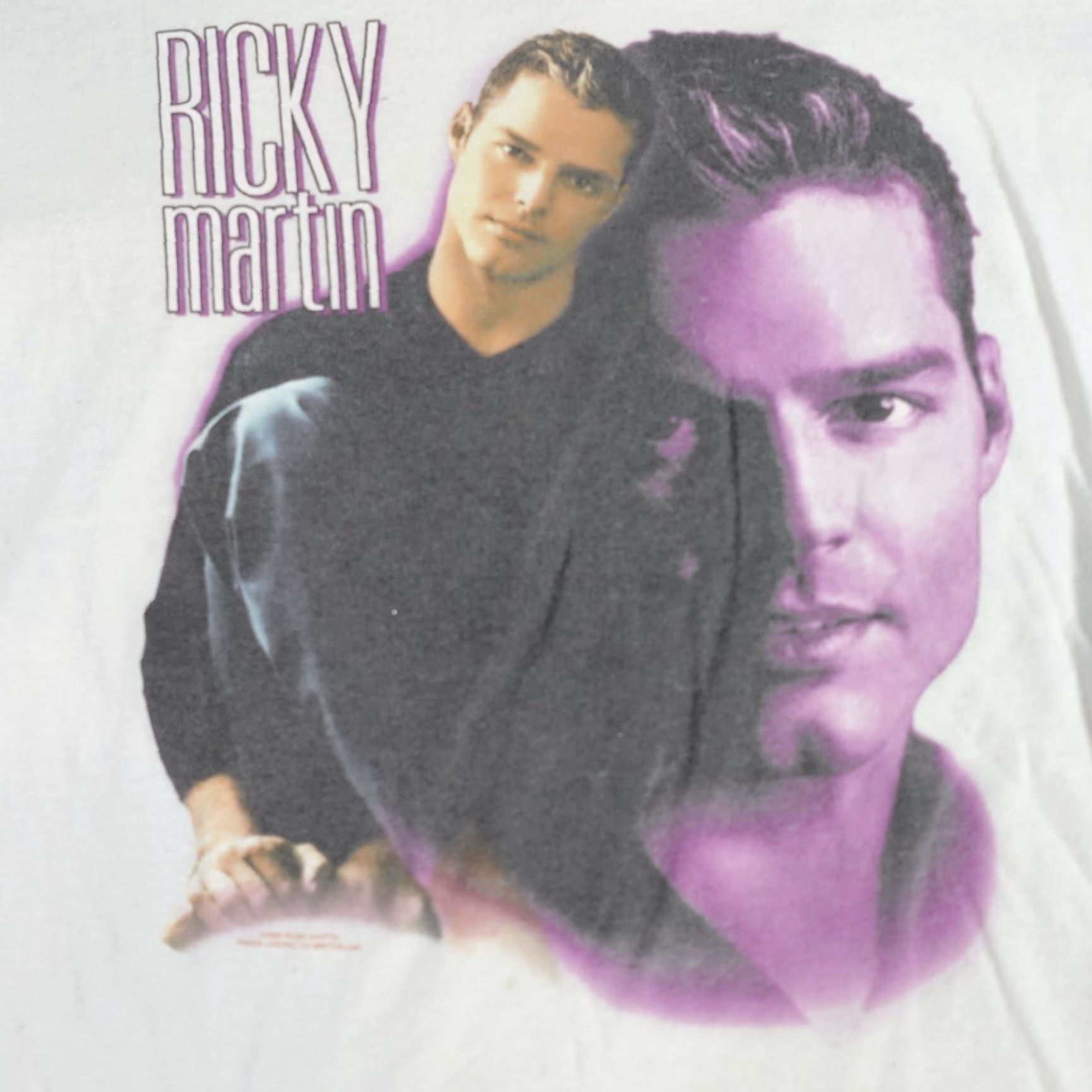 Vintage VINTAGE Ricky Martin T-shirt Men M White 1999 Tultex Wonderland Graphic Print Crew Neck Short Sleeve Hole on back Size US M / EU 48-50 / 2 - 2 Thumbnail