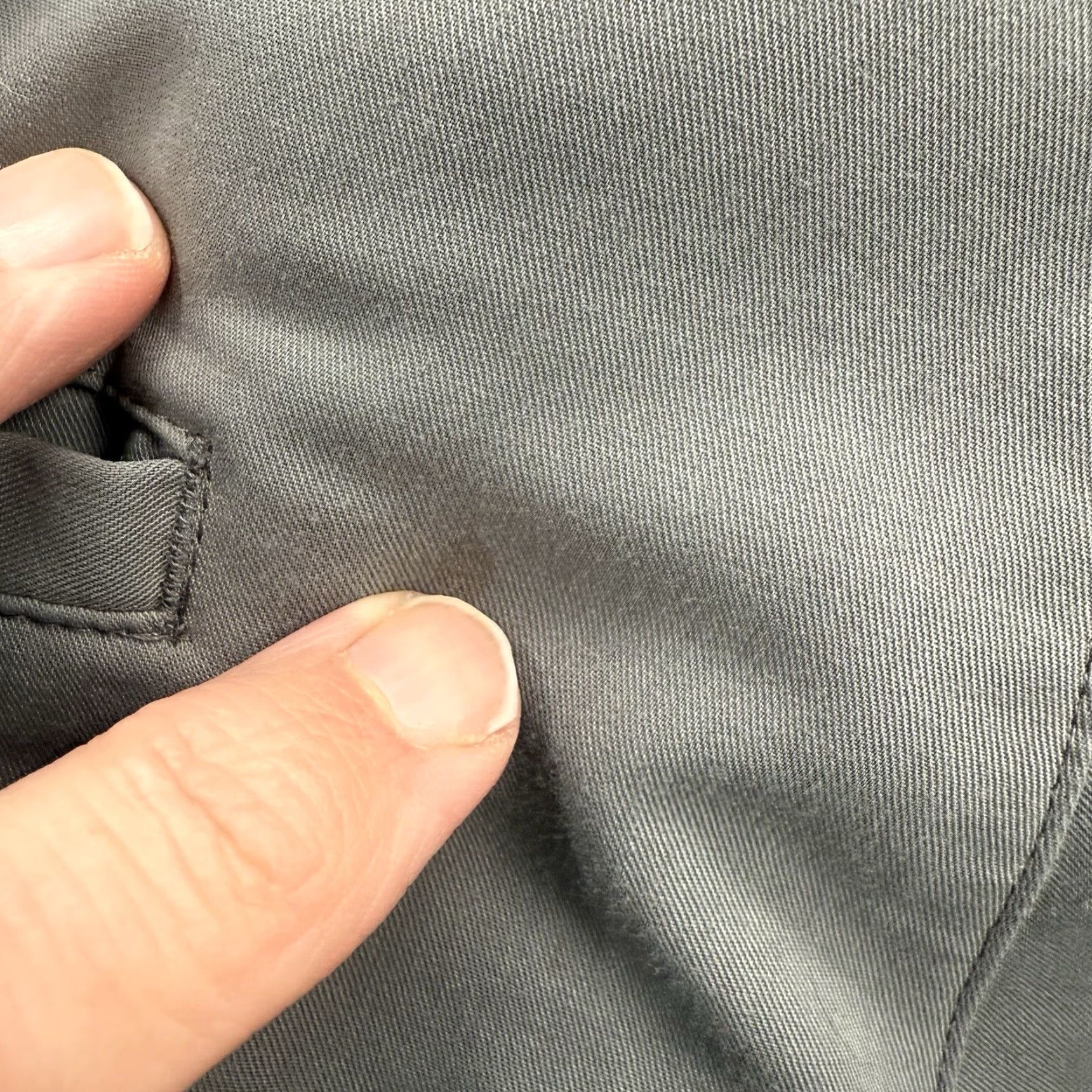 TravisMathew Travis Mathew Men Shorts 36 Gray Flat Front Performance Golf Outdoors Chino 5-Pocket Athletic Regular Inseam 11 in Size US 36 / EU 52 - 5 Thumbnail