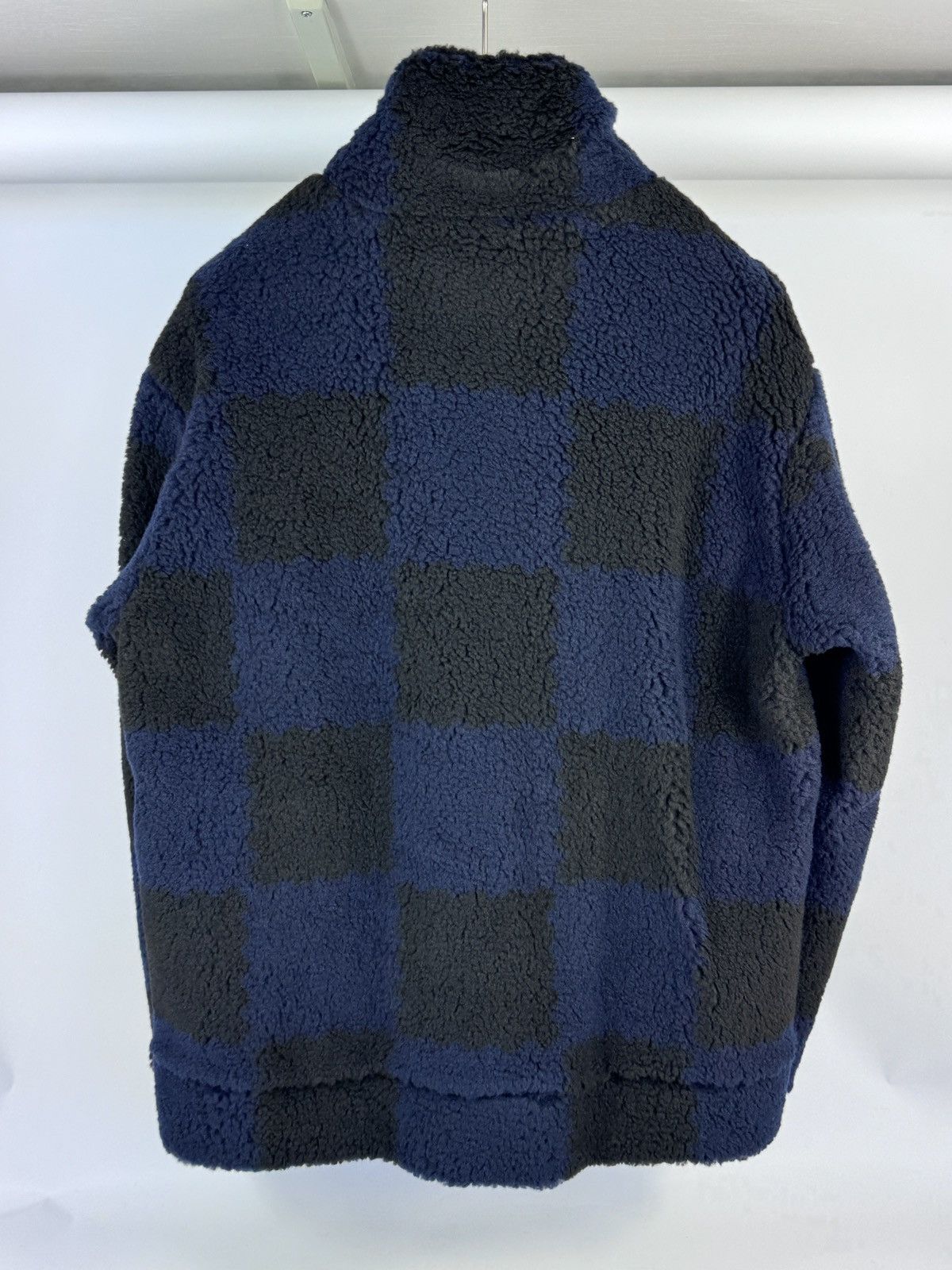 Louis Vuitton LV MADE PATCH DEMIER PRINT FLEECE JACKET 1A9M86 Size US M / EU 48-50 / 2 - 2 Thumbnail