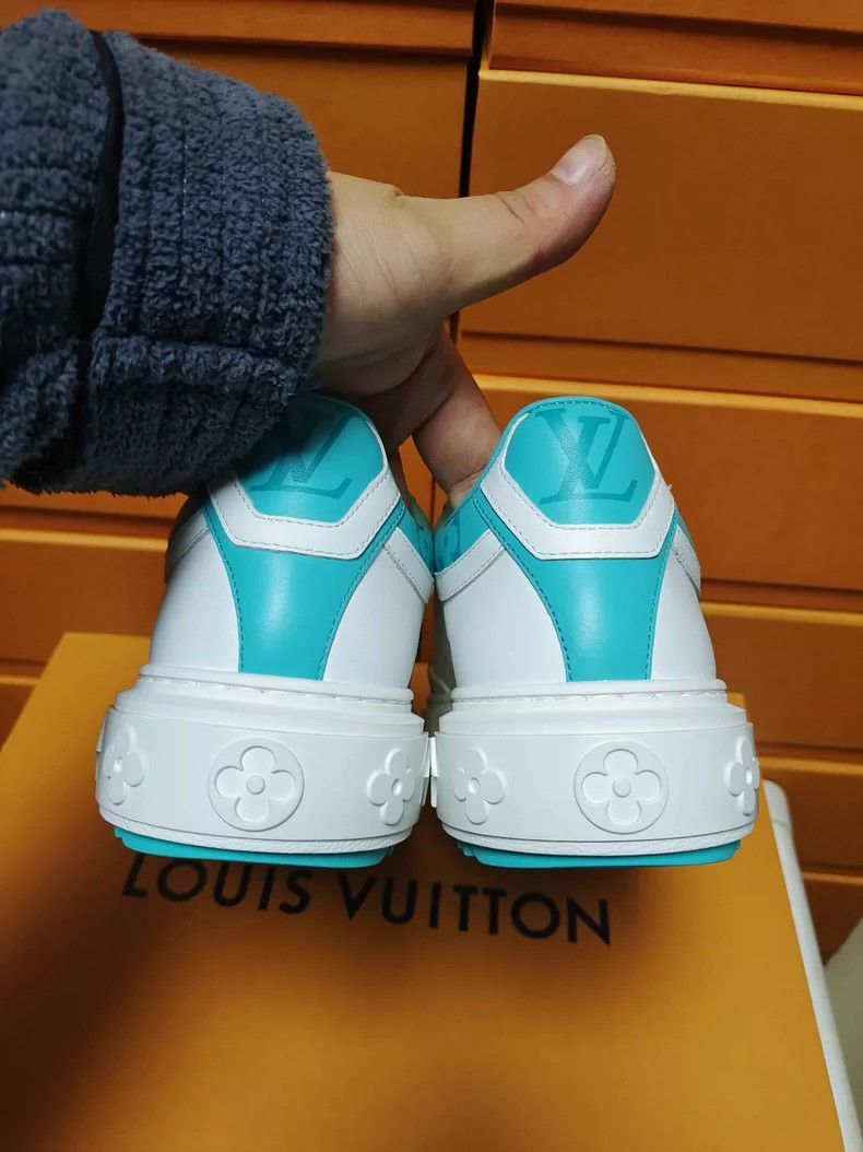 Louis Vuitton Louis Vuitton Louis Vuitton Colorful Sneaker Shoes Size 35 Size US 5 / IT 35 - 8 Thumbnail