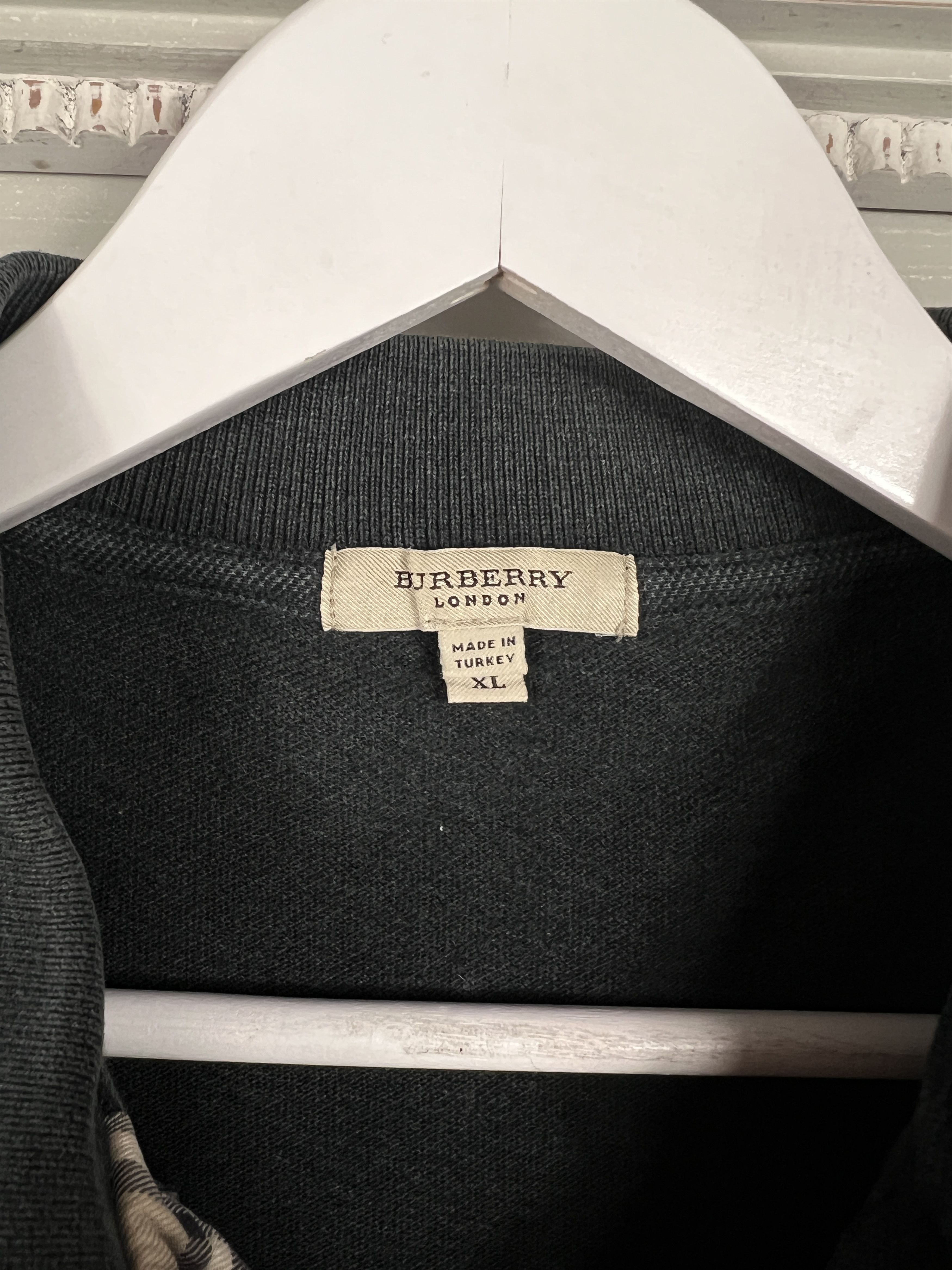 Burberry BURBERRY NOVACHECK LONGSLEEVE SIZE XL Size US L / EU 52-54 / 3 - 3 Thumbnail