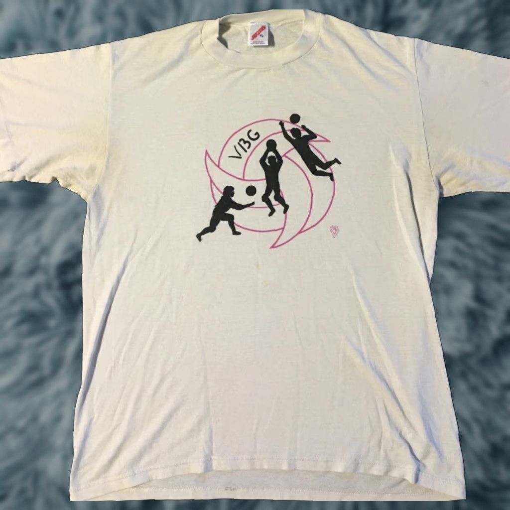Jerzees VINTAGE 90s Volleyball Shirt XL JERZEES White USA Single Stitch Distressed Grunge Sports 80s 90s College High School Athletic Pe Track & Field Mens Size US XL / EU 56 / 4 - 1 Thumbnail