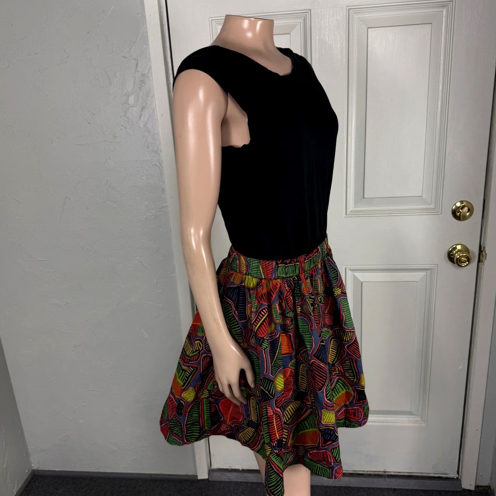 Vintage Kate Spade Saturday Women's Dress Short Cotton Floral Sleeveless Knit Fit & Flare S Black Size S / US 4 / IT 40 - 5 Thumbnail