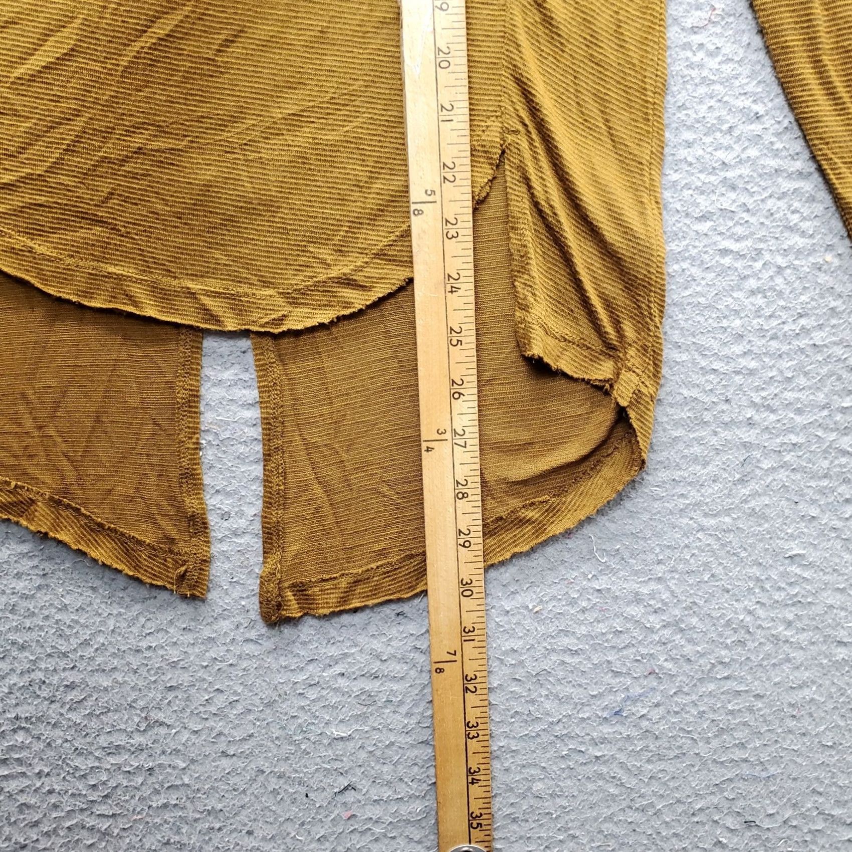 Free People Free People Thermal Top Womens XS Brown High Low Slit Deep V Neck Lace Back Shirt Womens XS Brown Slit Back 90s Outdoor Casual Mens? Size XS / US 0-2 / IT 36-38 - 5 Thumbnail