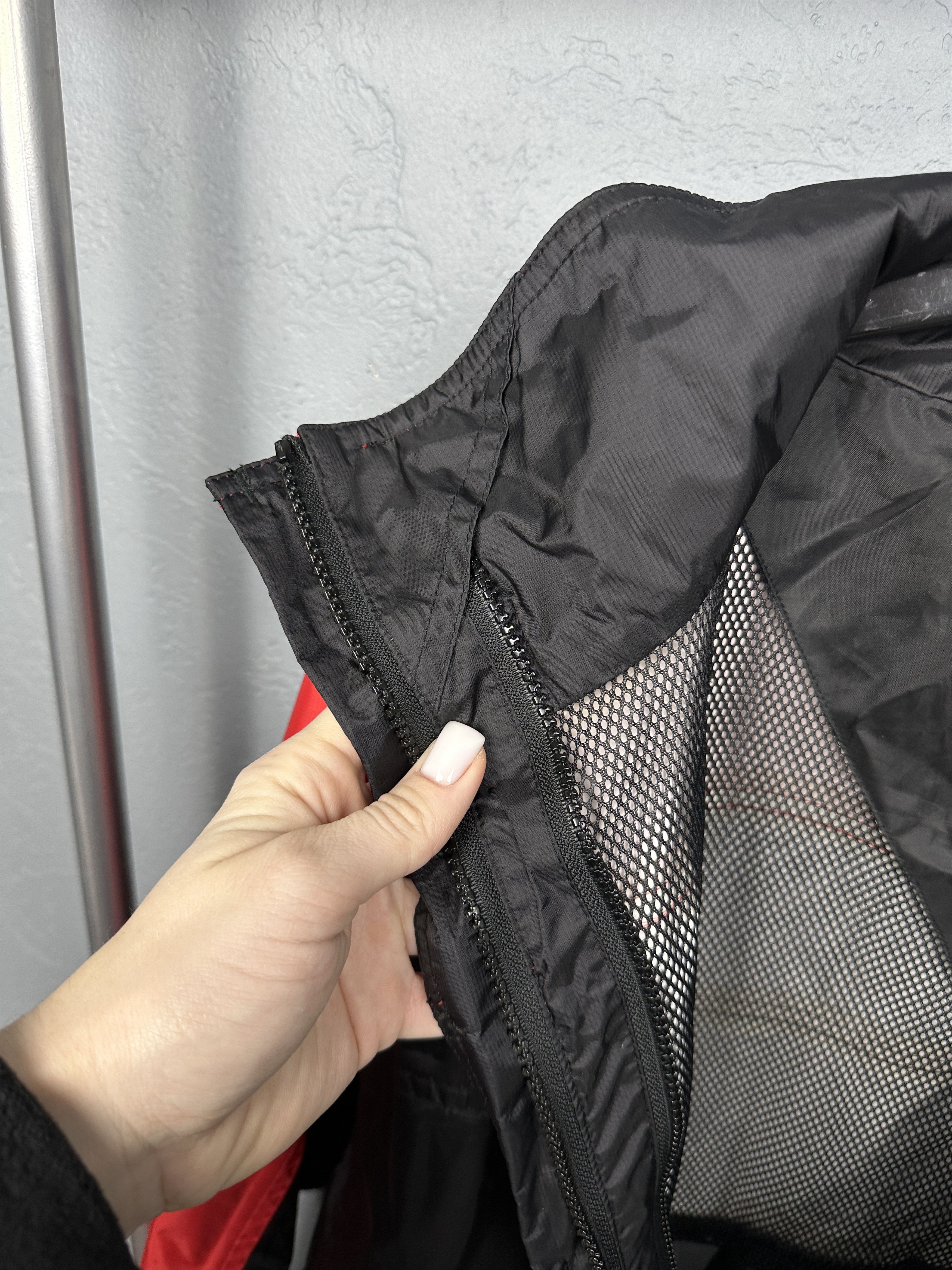 Helly Hansen Helly Hansen Vintage Mens Nylon Windbreaker Jacket Size US M / EU 48-50 / 2 - 5 Thumbnail