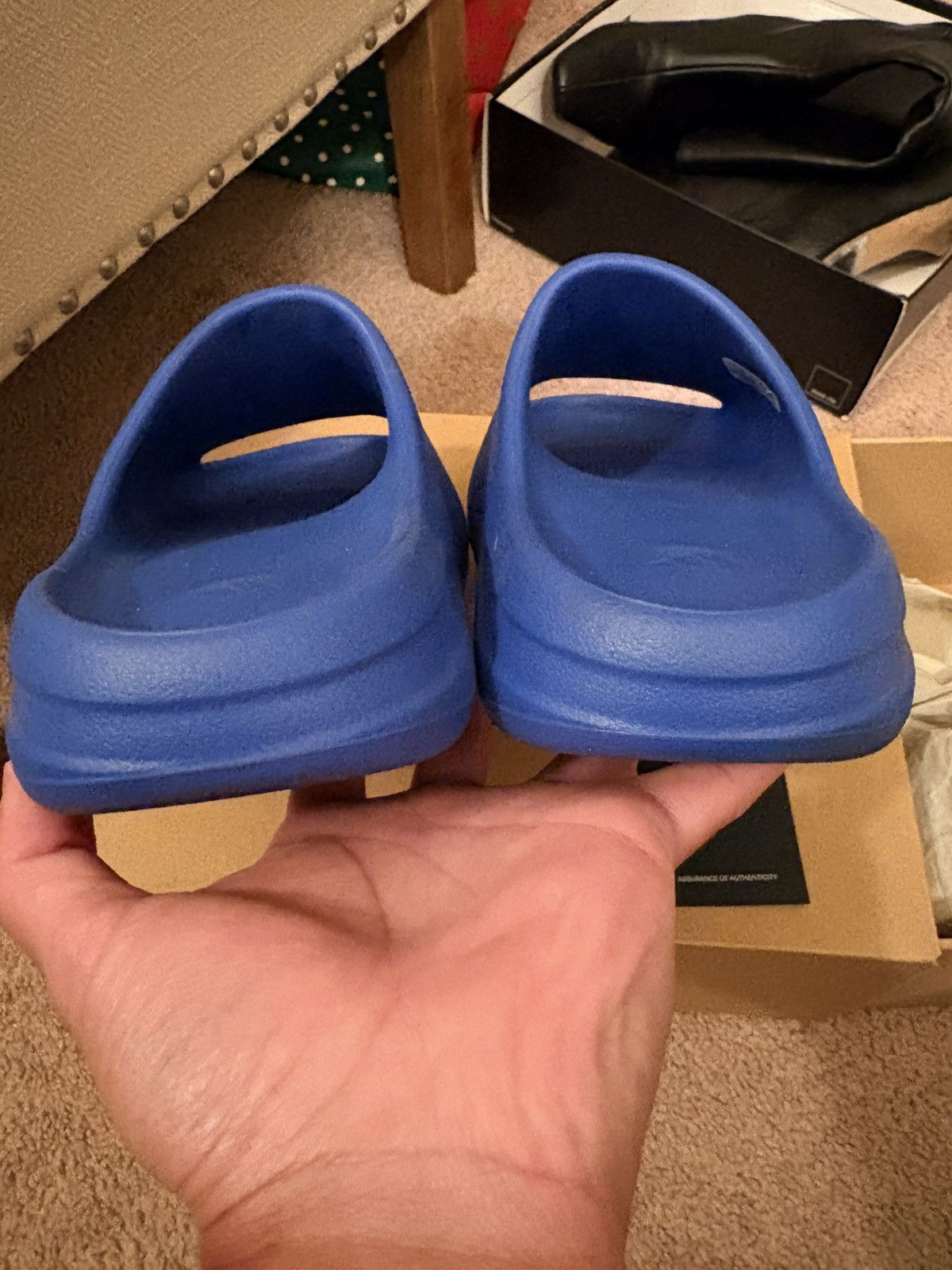 Yeezy Yeezy Slide Azure Size US 11 / EU 44 - 4 Thumbnail