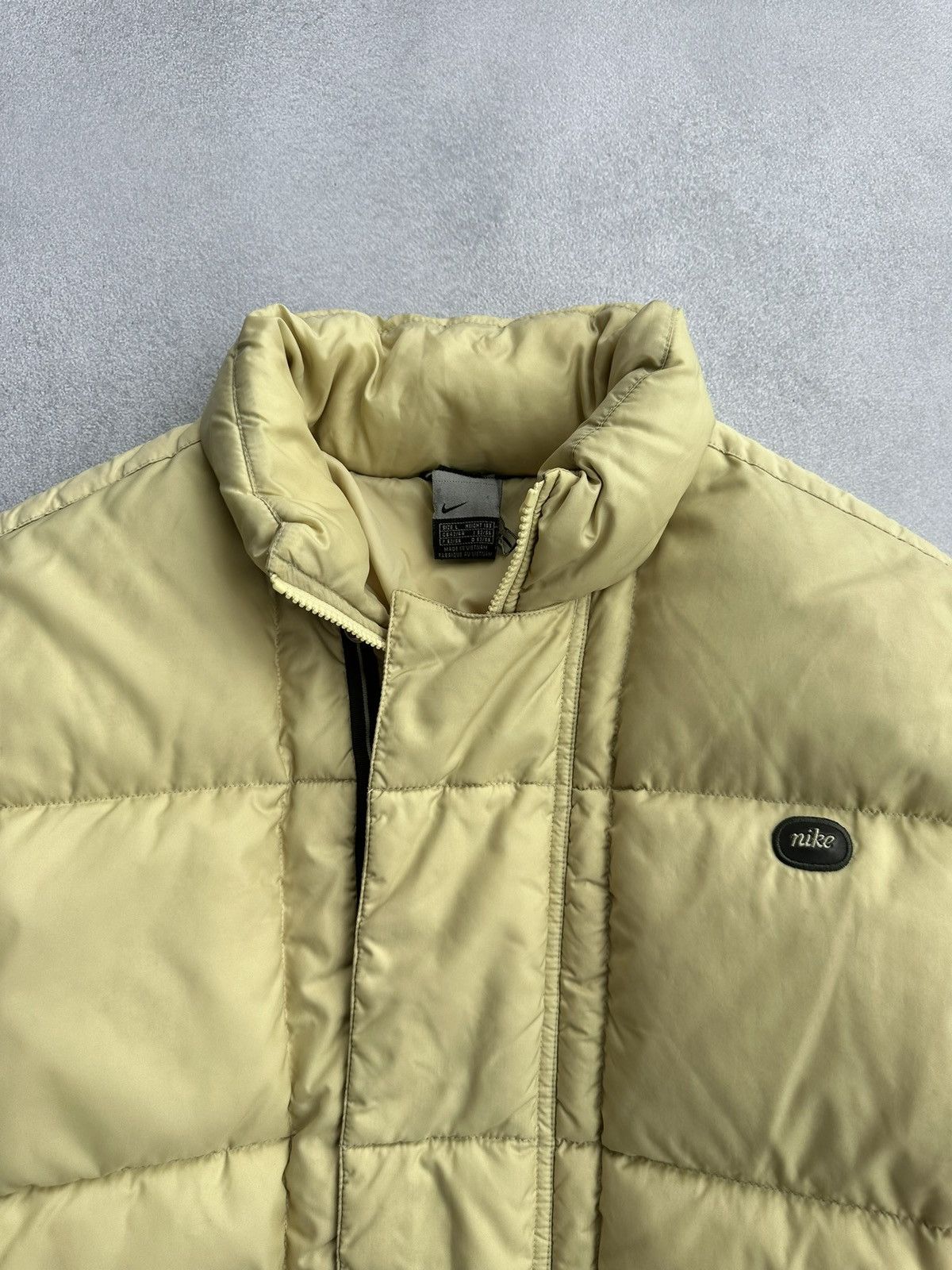 Nike × Vintage Vintage Nike Beige Y2K Heavy Puffer Jacket Size US L / EU 52-54 / 3 - 6 Thumbnail