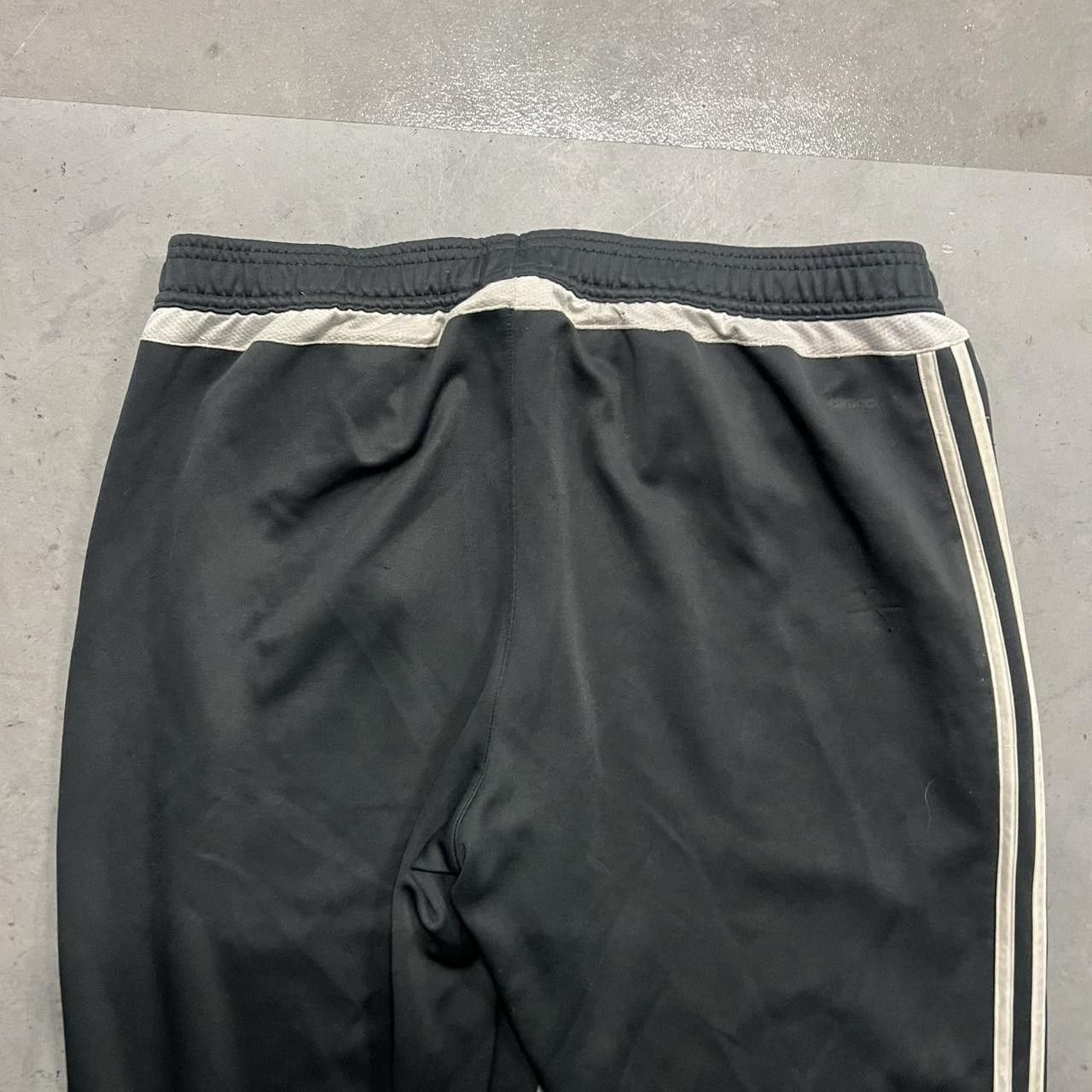 Adidas Vintage Y2K/2000s Adidas Track pants Sweat pants with adjustable waistband and pockets! Size US 36 / EU 52 - 6 Thumbnail