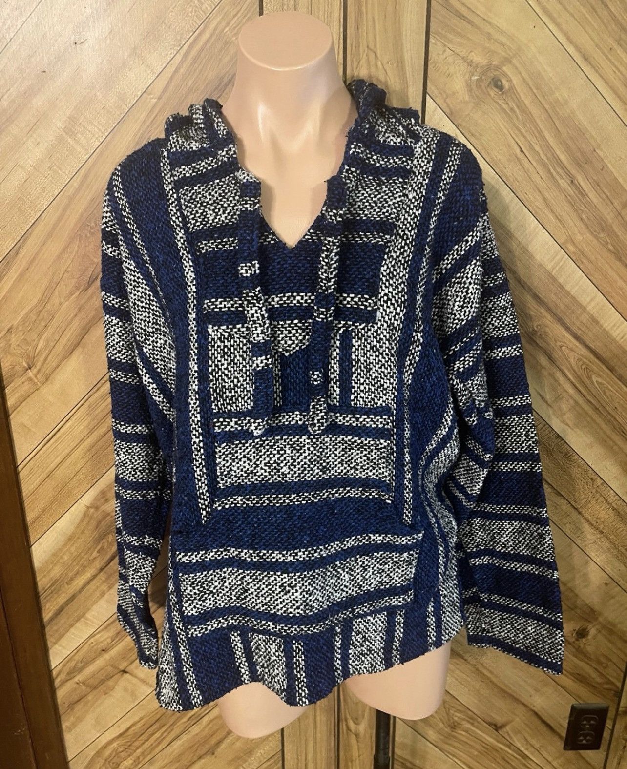 Other Artesanias Vintage 90’s Made in Mexico Baja Style Rug Poncho Size US M / EU 48-50 / 2 - 2 Thumbnail