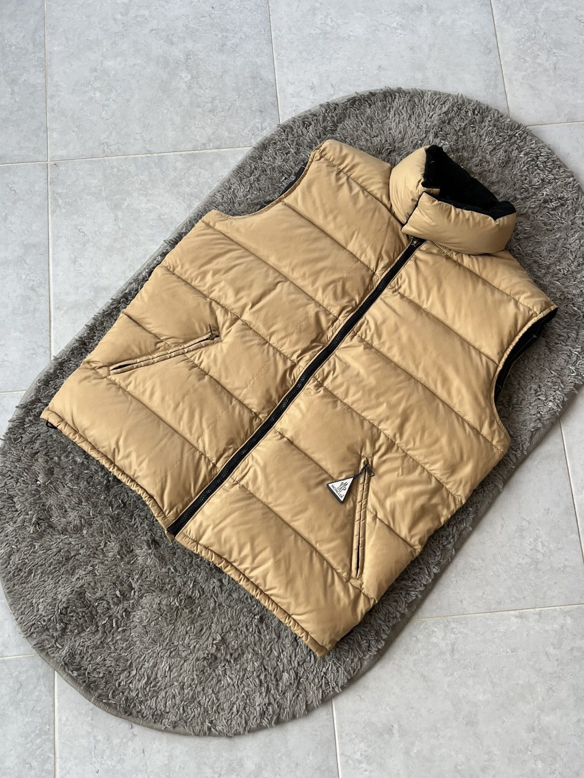 Moncler Vintage Luxury Puffer Vest Moncler Grenoble Size US L / EU 52-54 / 3 - 2 Thumbnail