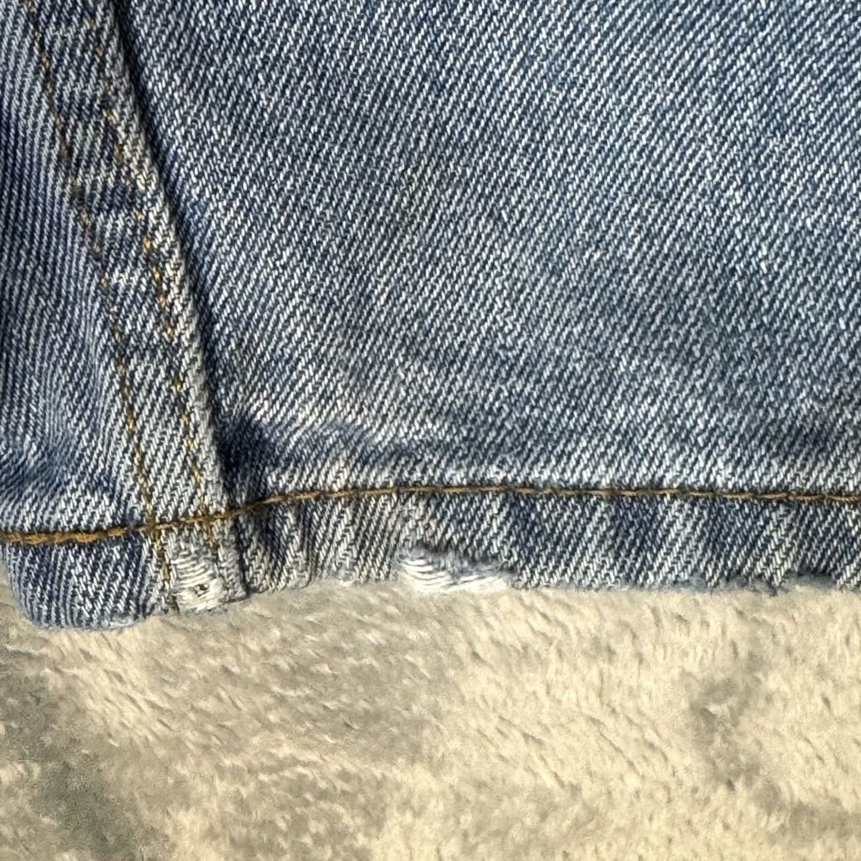 Levi's Levi’s 550 Relaxed Fit Jeans 38x30 Blue Denim Tapered Leg Zip Fly Mens Regular 550 jeans blue denim Size US 38 / EU 54 - 3 Thumbnail