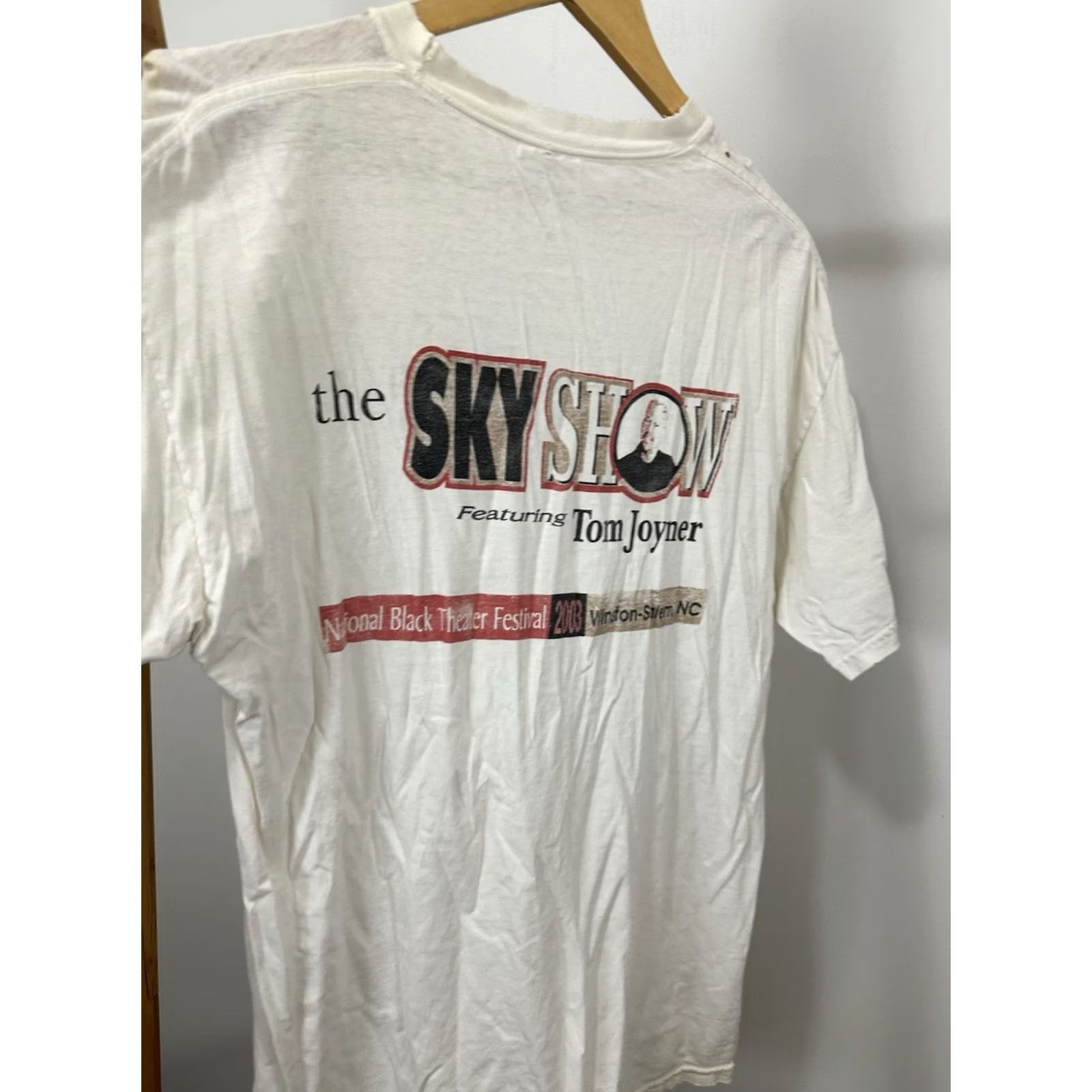 Hanes VTG 97.1 QMG Radio Station R&B Soul Worn Cotton Thrashed T-Shirt Size L Shirt Mens White Distressed 90s Size US L / EU 52-54 / 3 - 7 Thumbnail