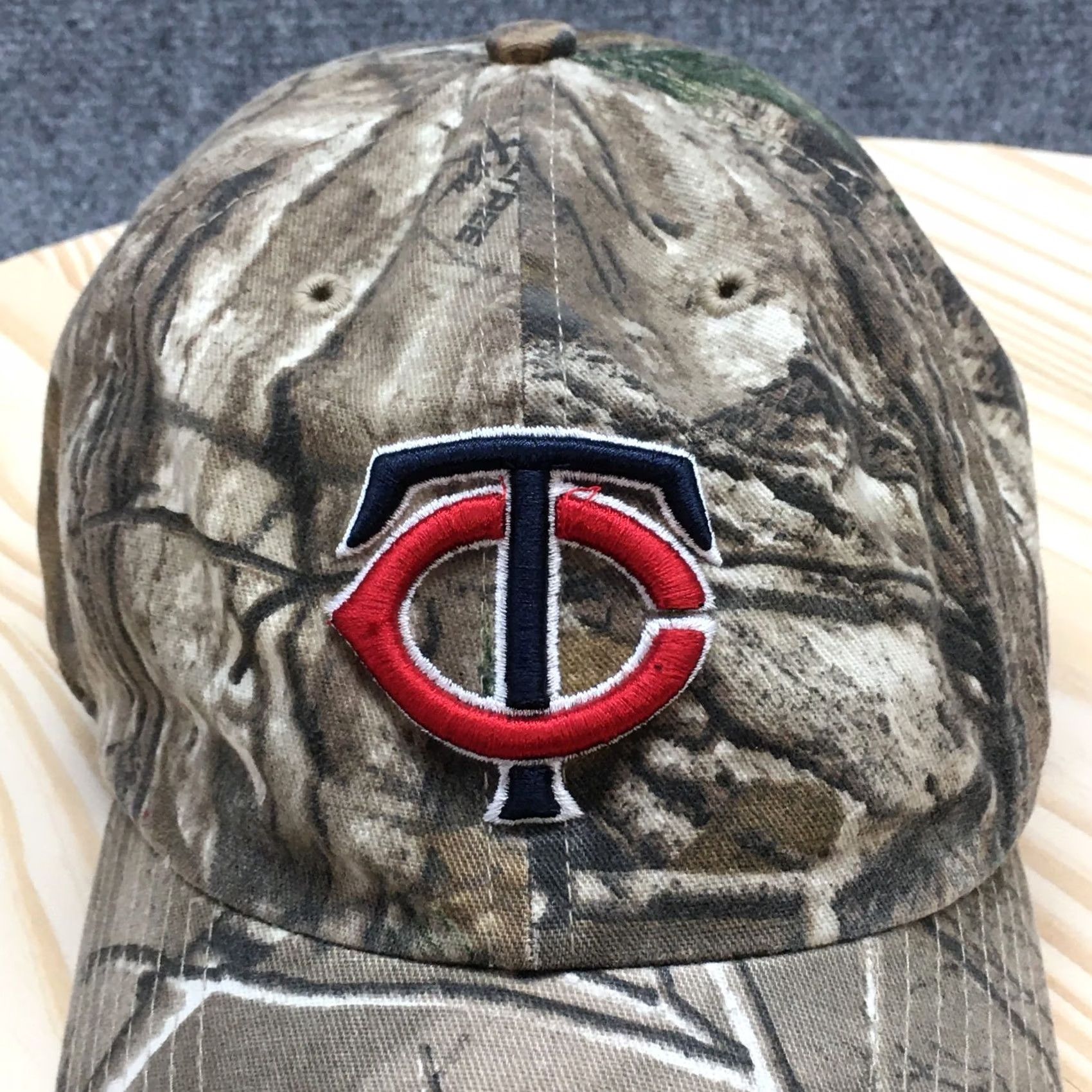 Twins Minnesota Twins ’47 Baseball Cap Unisex Brown Camo OS Adjustable Embroidered Logo Sports Size ONE SIZE - 3 Thumbnail