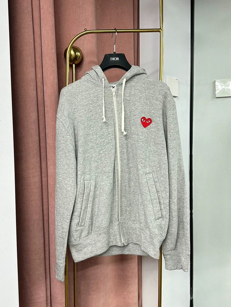 Comme des Garcons Comme des Garcons Grey love zipper hooded sweater coat Size M / US 6-8 / IT 42-44 - 2 Thumbnail